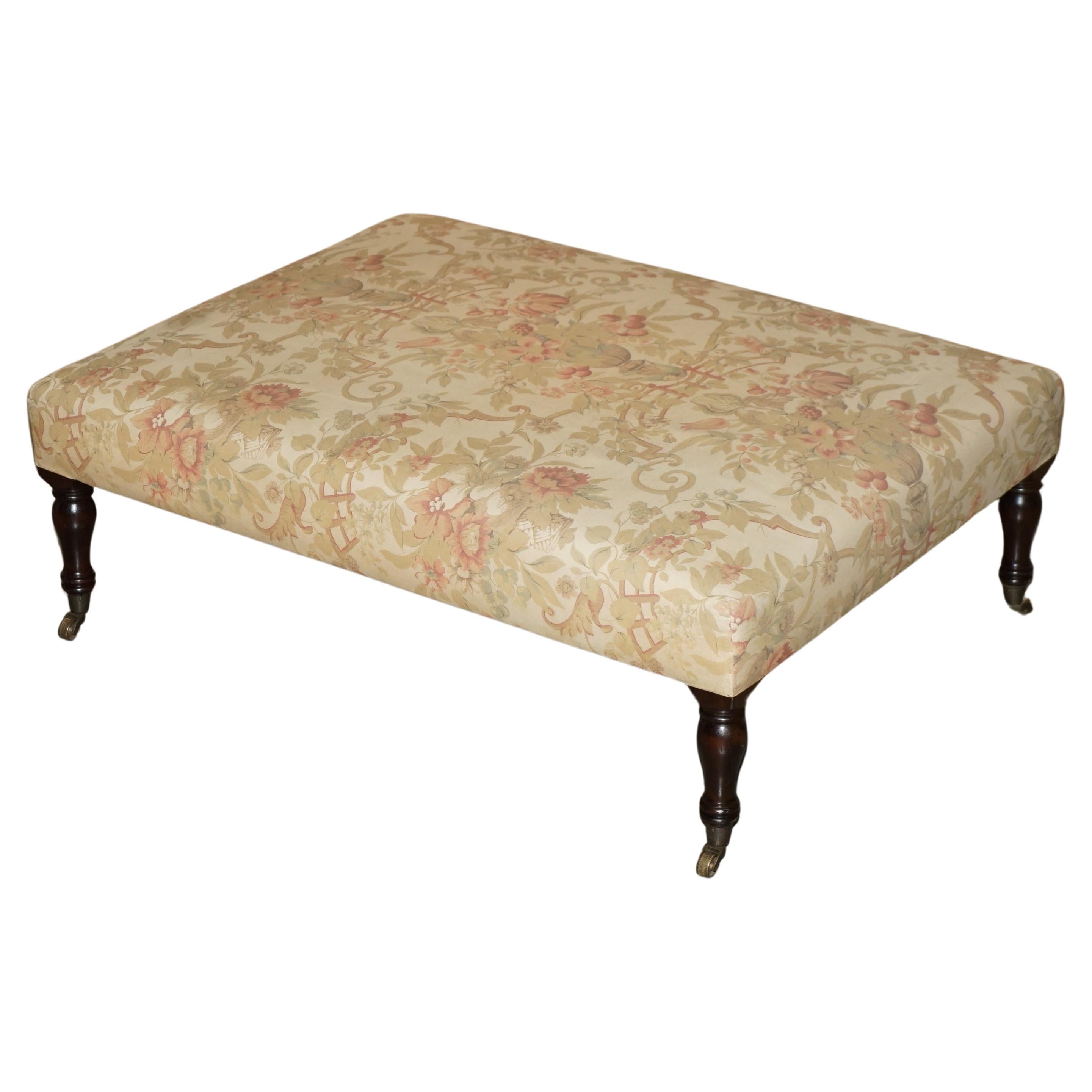 COLLECTABLE VERY LARGE ViNTAGE GEORGE SMITH CHELSEA FLORAL FOOTSTOOL OTTOMAN For Sale