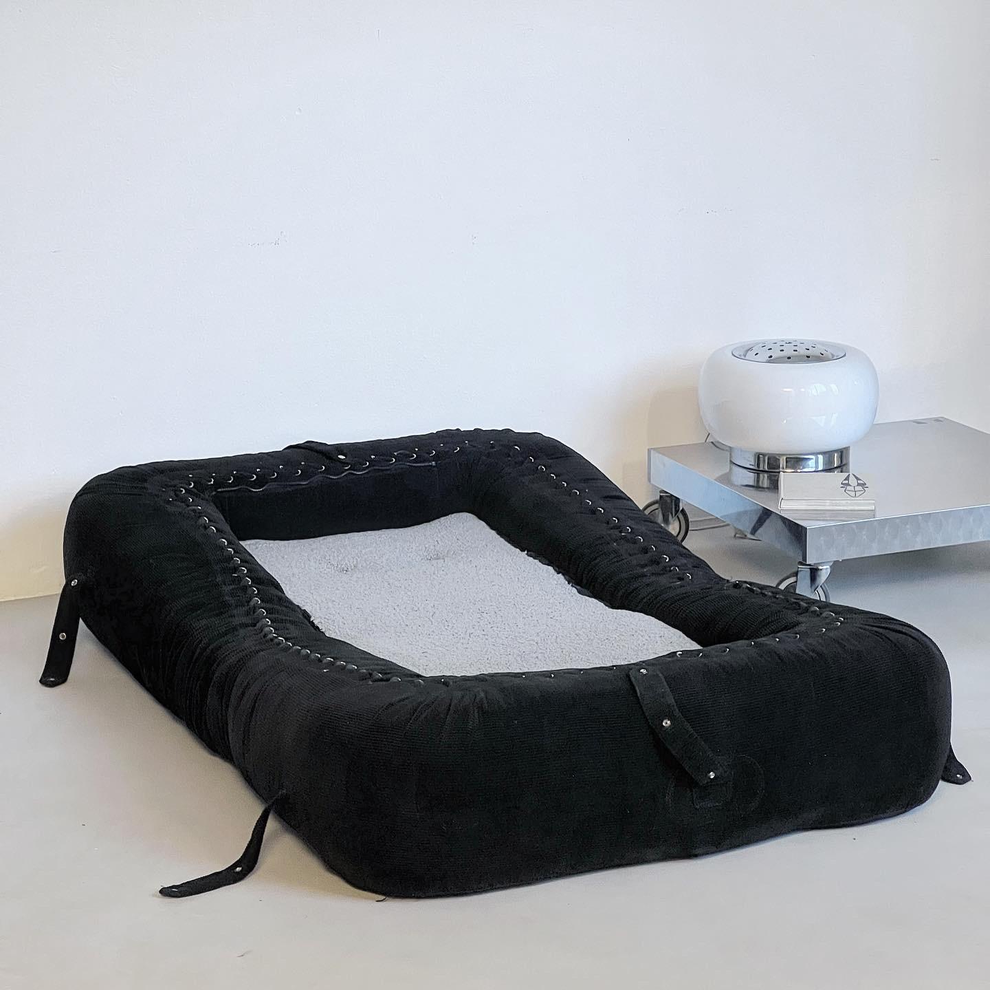 Late 20th Century Collectible Anfibio Sofa Bed, black velvet lounge chair, Italian Space Age For Sale