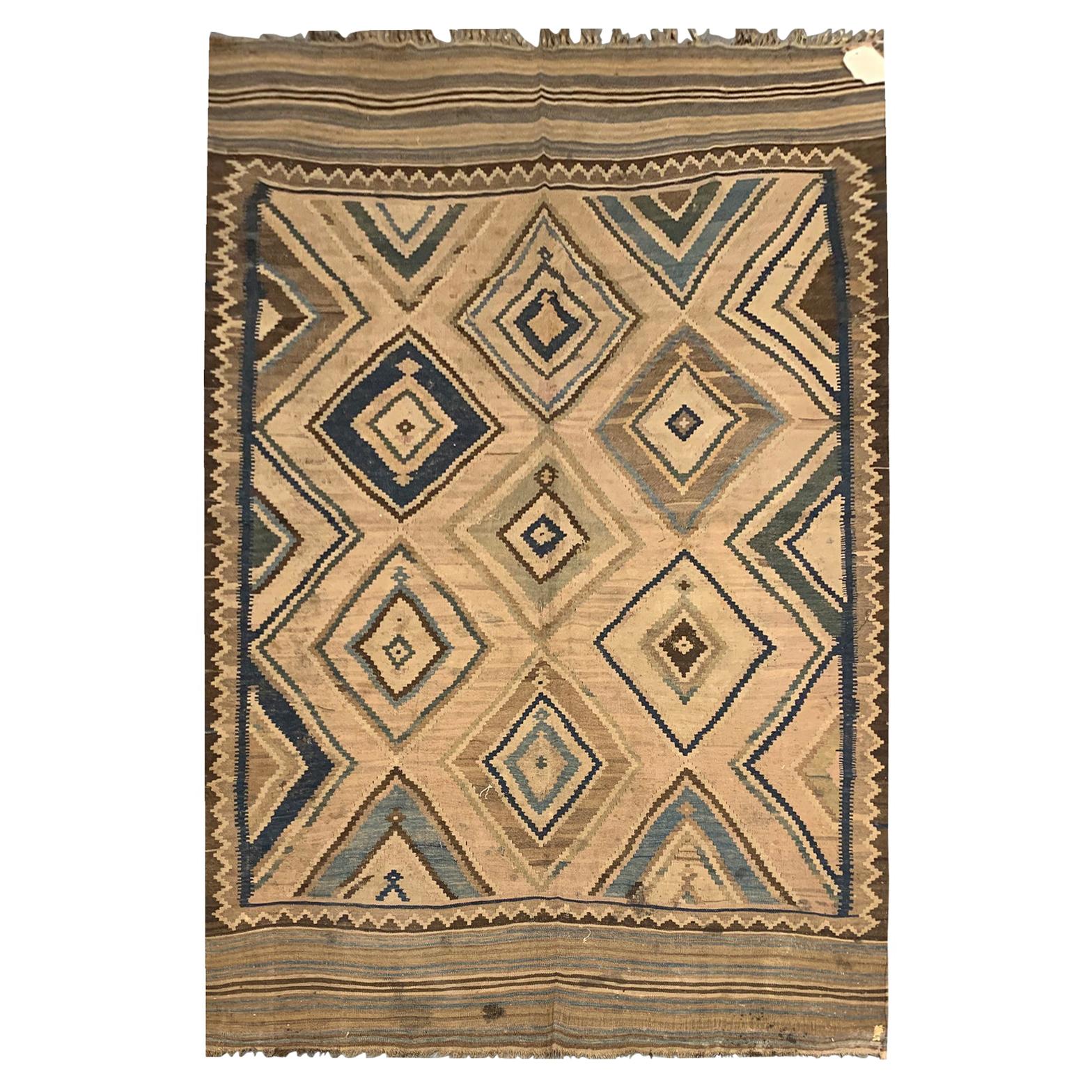 Alfombras antiguas de colección Kilims de lana Geometric Diamond Kilim Rug en venta