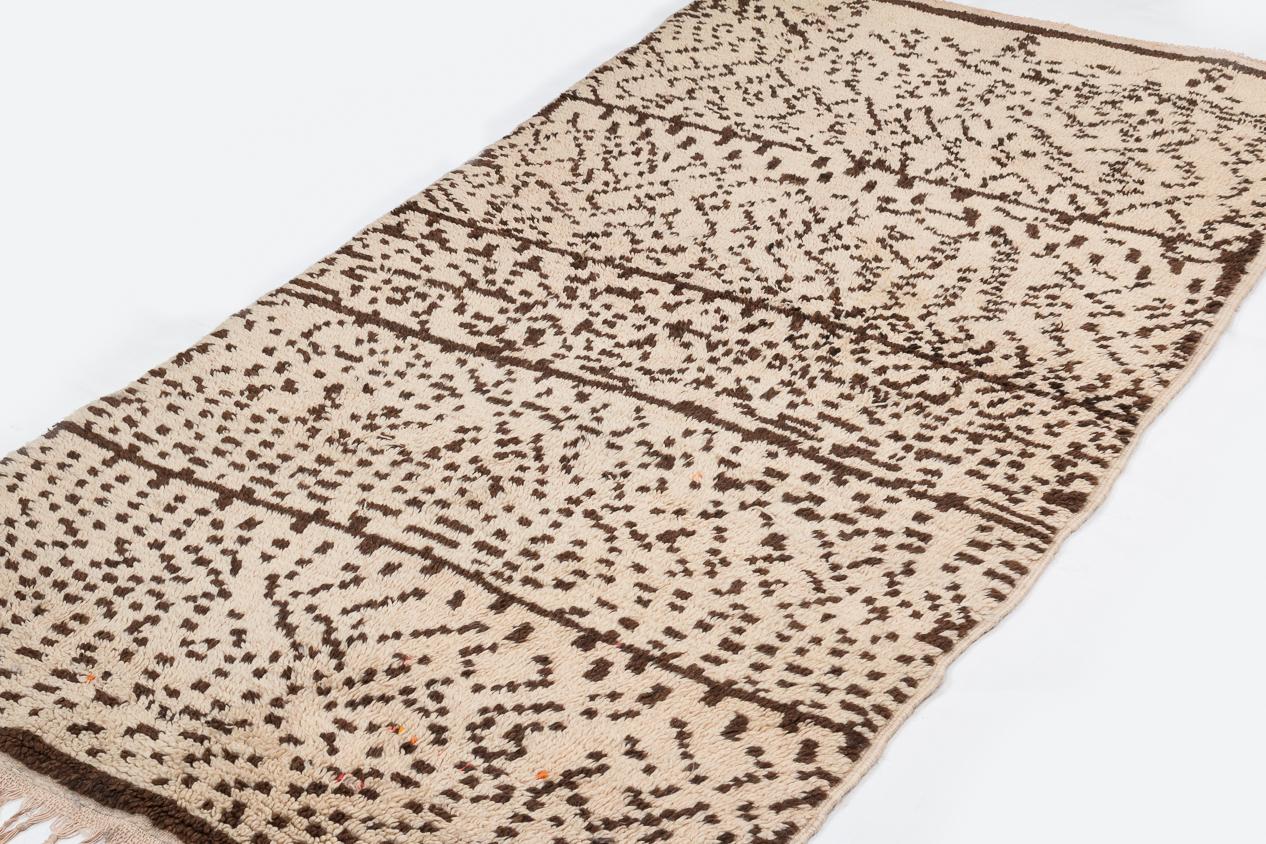 Hand-Woven Collectible Antique Vintage Authentic Natural White Moroccan Shag Area Rug For Sale