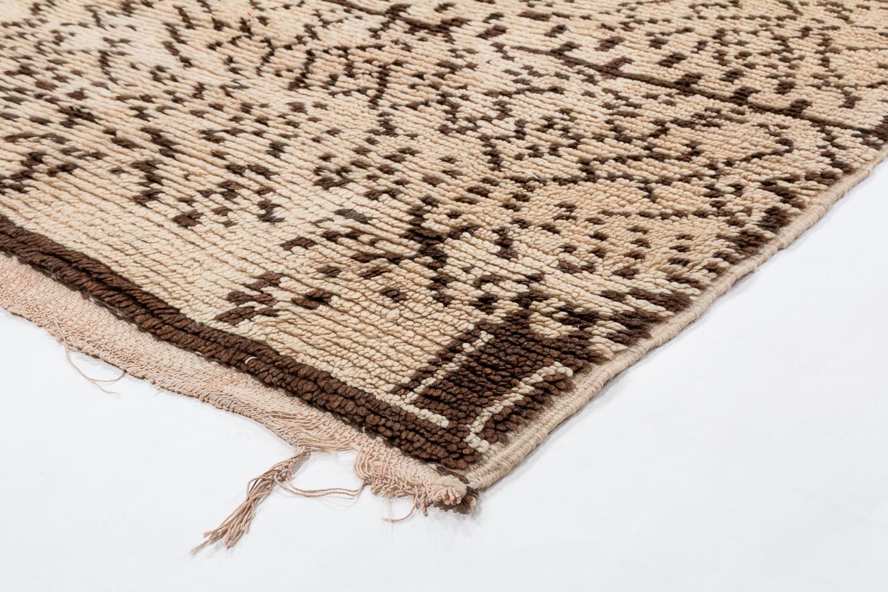 Collectible Antique Vintage Authentic Natural White Moroccan Shag Area Rug For Sale 2