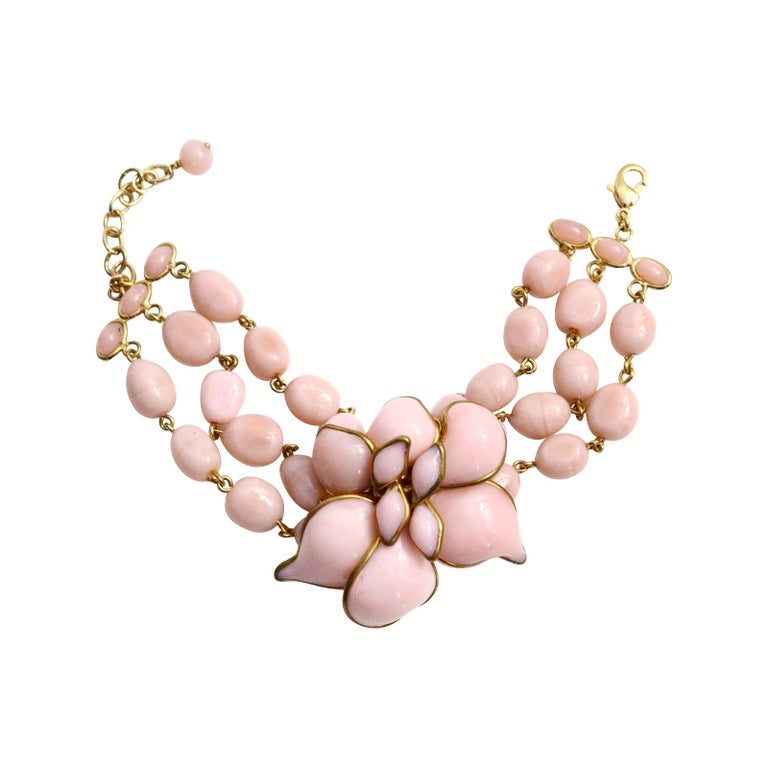 Collectible Augustine Gold Tone Pink Flower Pate De Verre Bracelet Circa 2000s For Sale 6