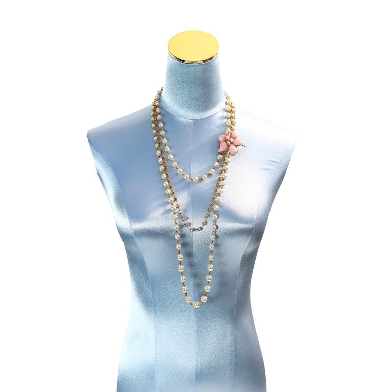 Collectible Augustine Gripoix Gold Tone Pink Pate De Verre Necklace, Circa 2000s In Excellent Condition For Sale In New York, NY