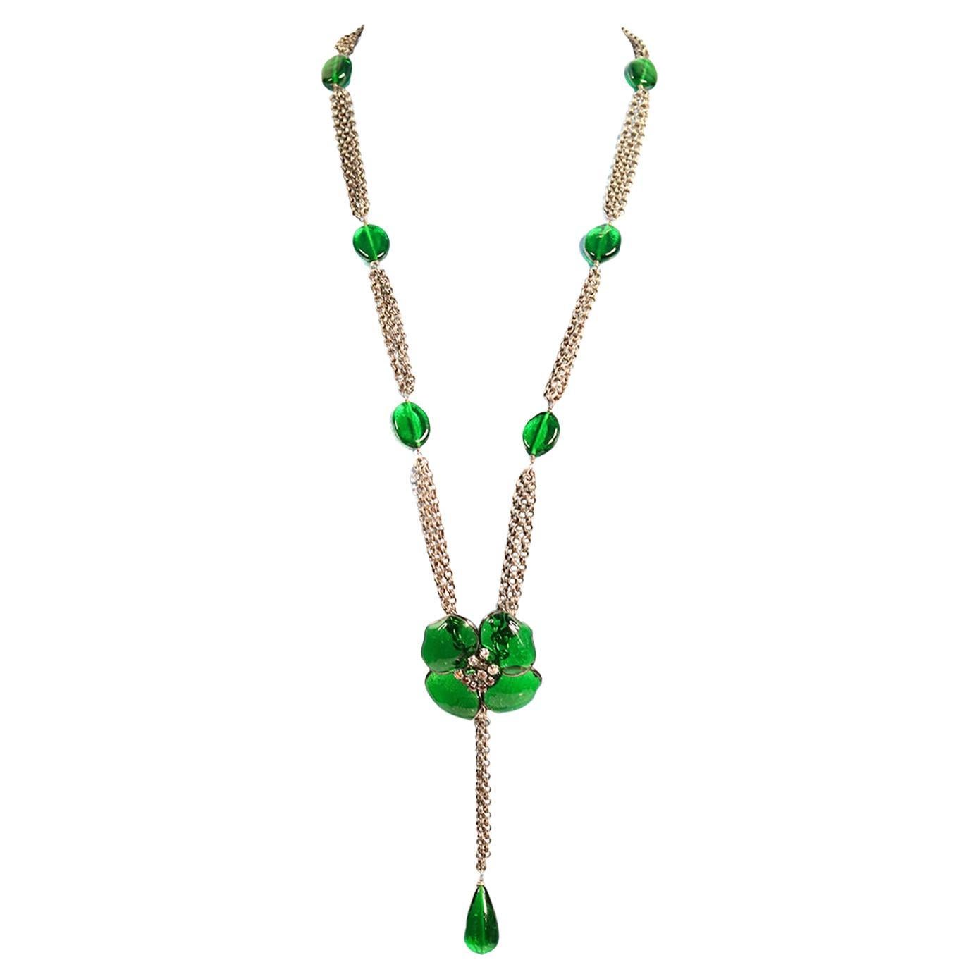 Collana da collezione Augustine Gripooix in argento con fiore verde circa anni 2000 in vendita