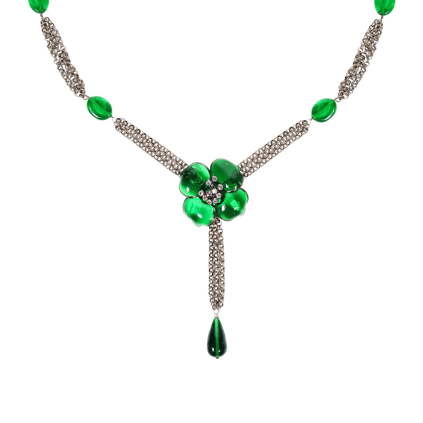 Women's or Men's Collectible Augustine Gripooix Silver Necklace with Green Flower Circa 2000s For Sale