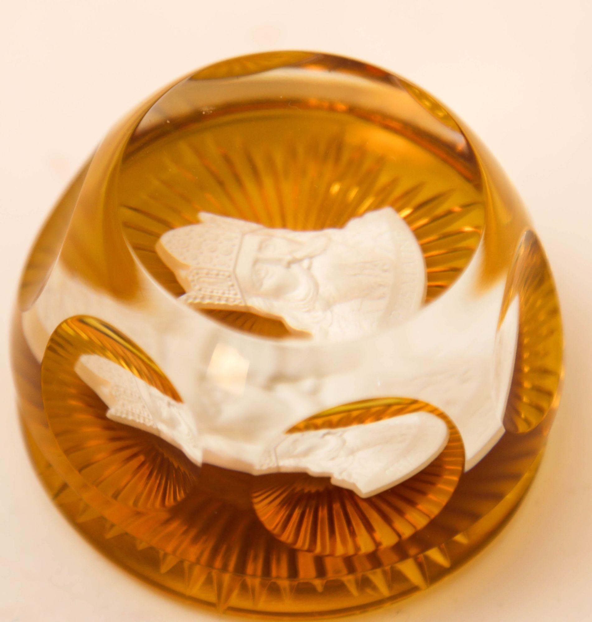 Collectible Baccarat Amber Crystal Cameo Franklin Mint Paperweight Charlemagne For Sale 1