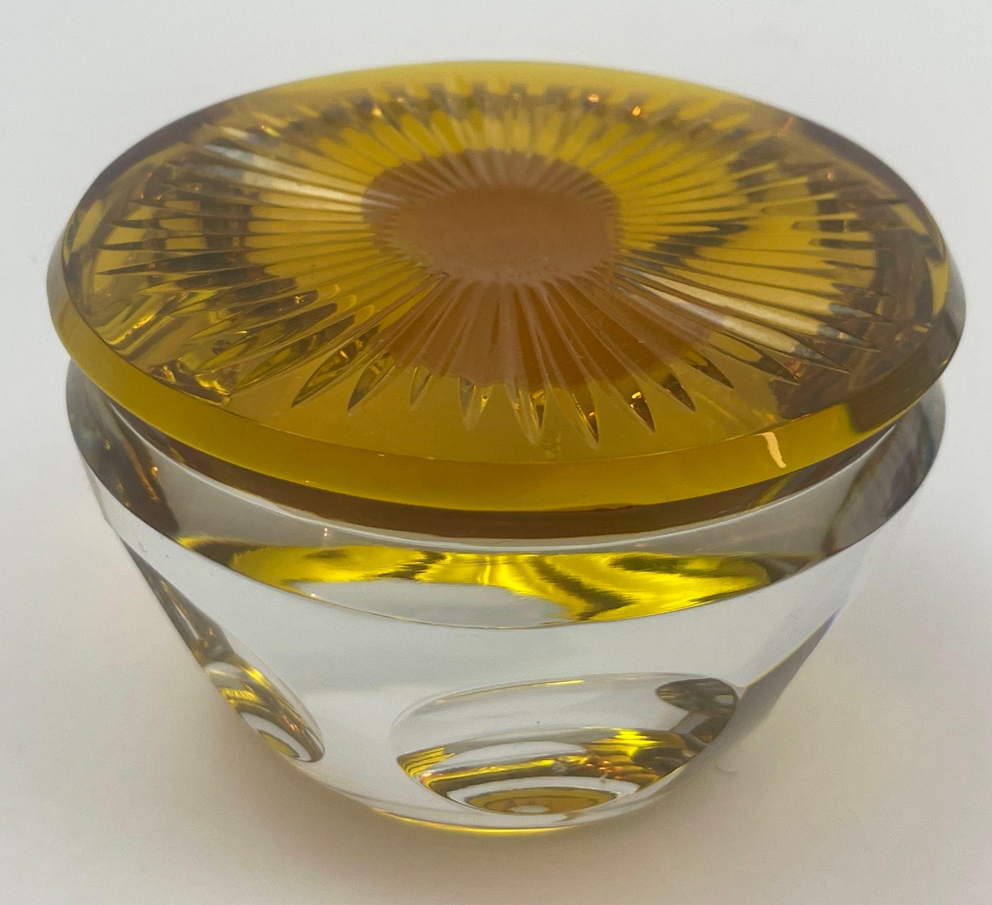 Set di 5 fermacarte da collezione Baccarat in cristallo con cammeo Franklin Mint in vendita 6