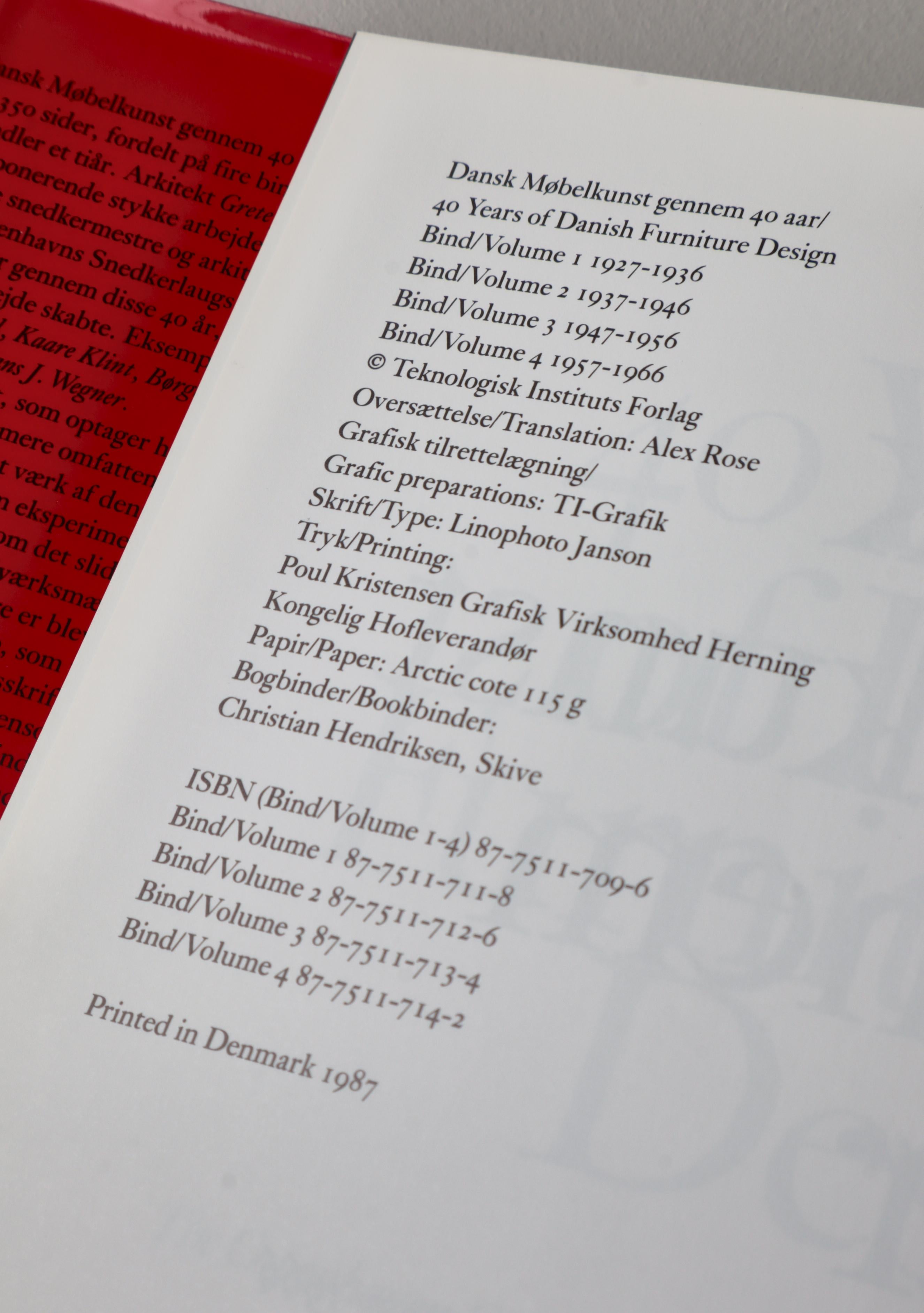 Livres de collection 40 Years of Danish Furniture Design, première édition, 4 volumes en vente 6