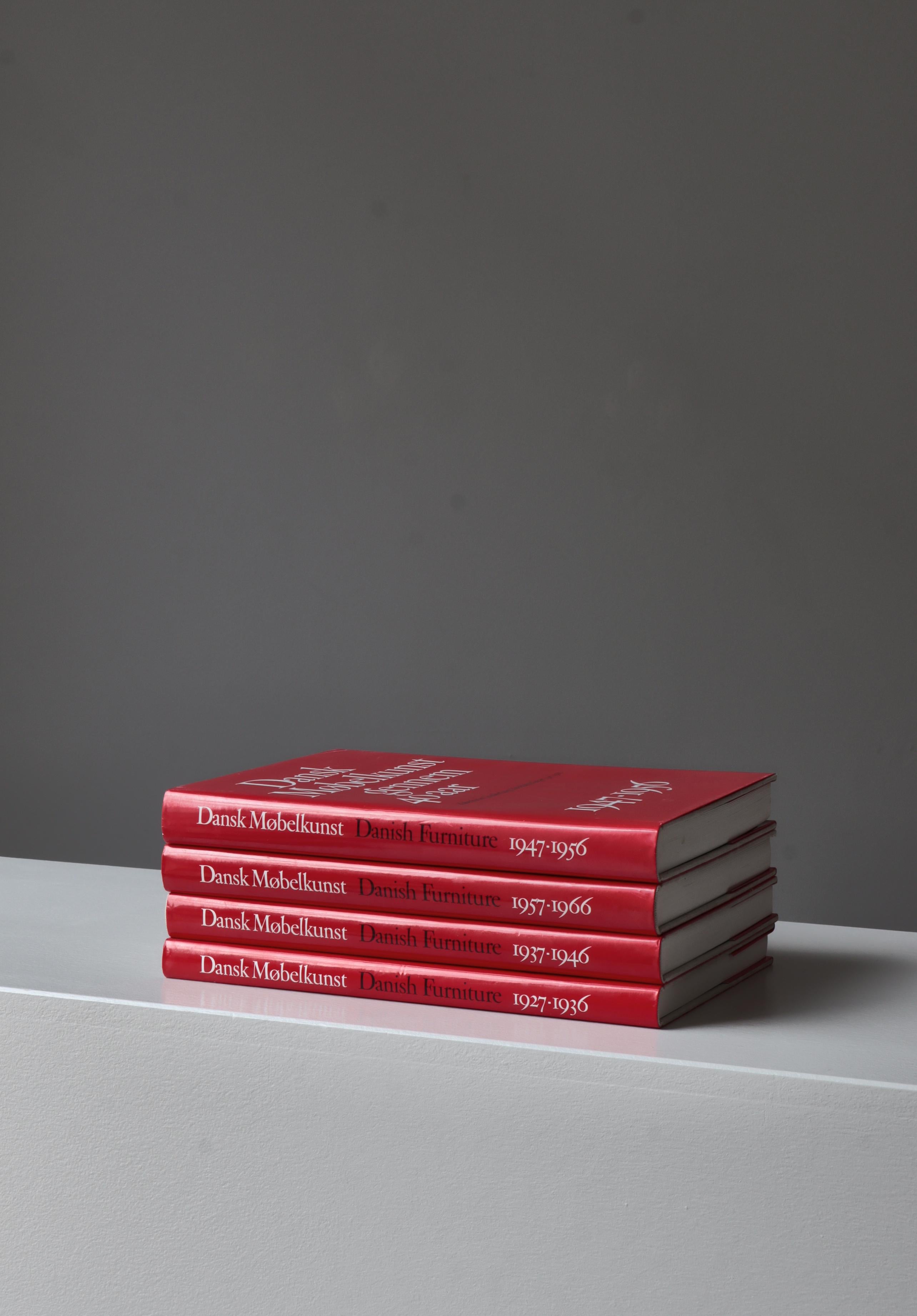 Ensemble rare et complet de la collection de livres de première édition 