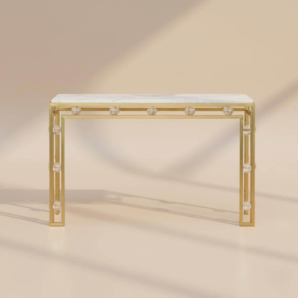 Collectional Konsole aus Messing mit Selenitkristallen und schwarzem Marmor - Jose De Castro im Zustand „Neu“ im Angebot in NEW YORK, NY