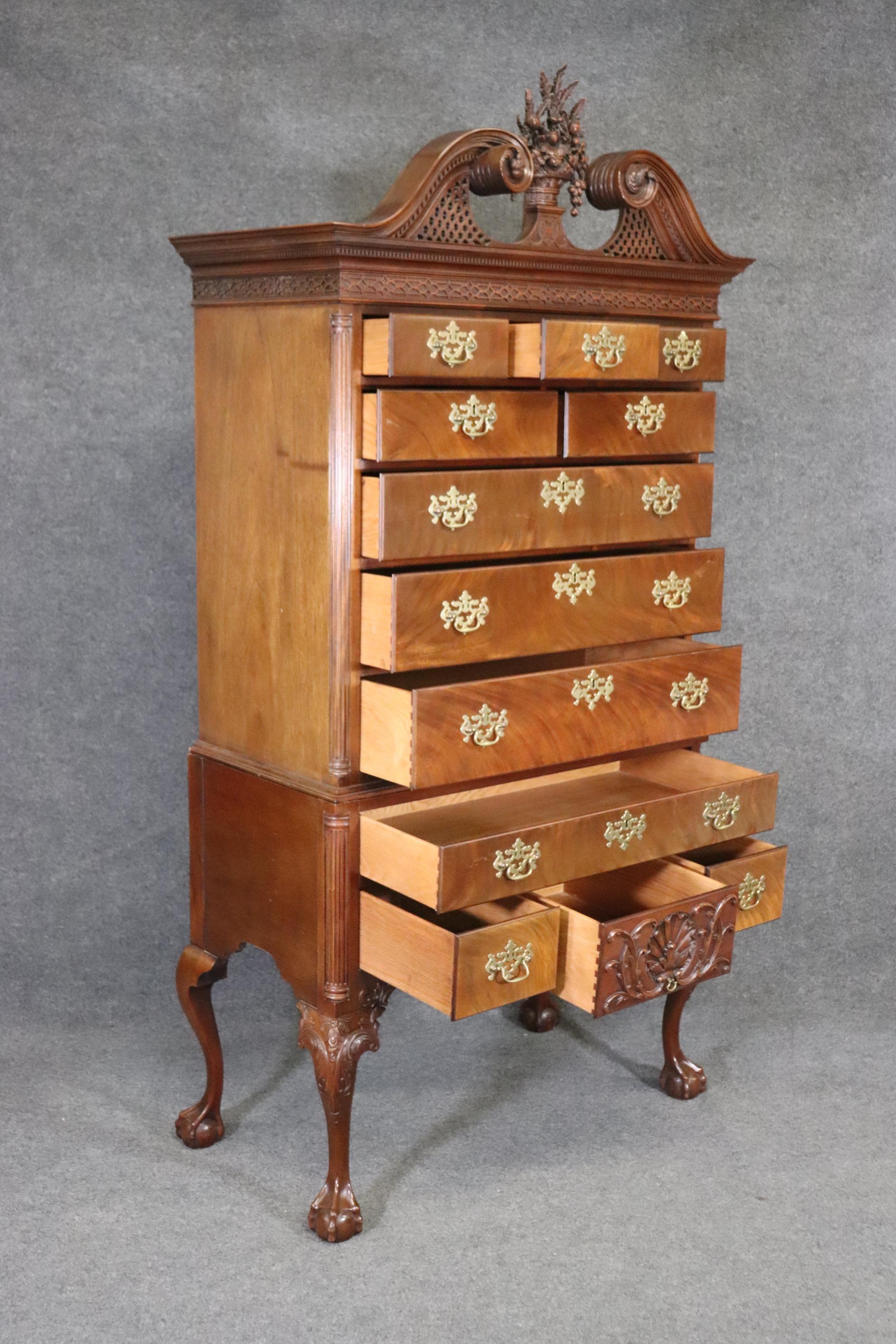 Collectible Century Furniture Carved Mahogany Smithsonian Collection Highboy  In Good Condition In Swedesboro, NJ