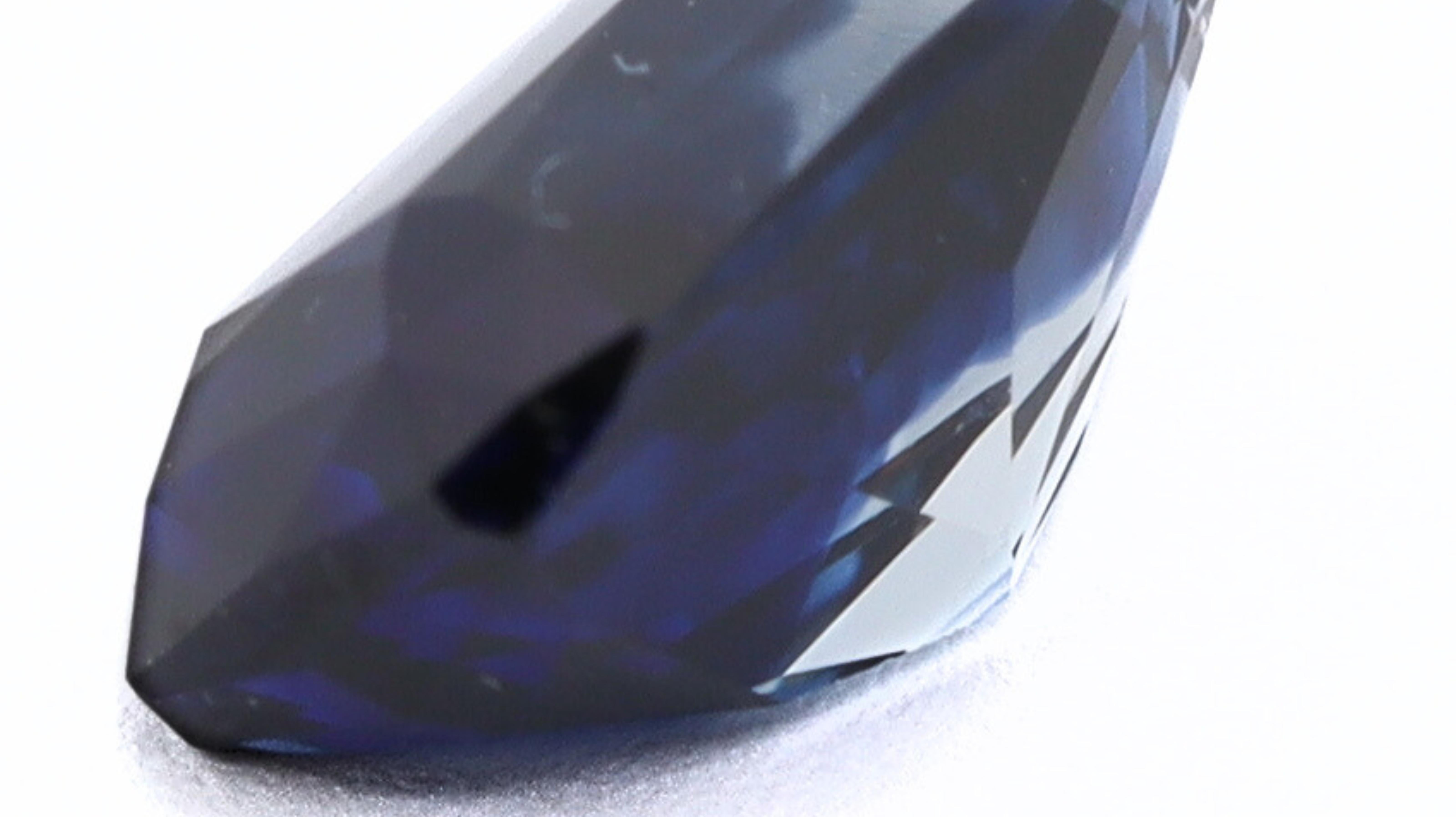 Saphir bleu/incolore certifié à collectionner  en vente 5