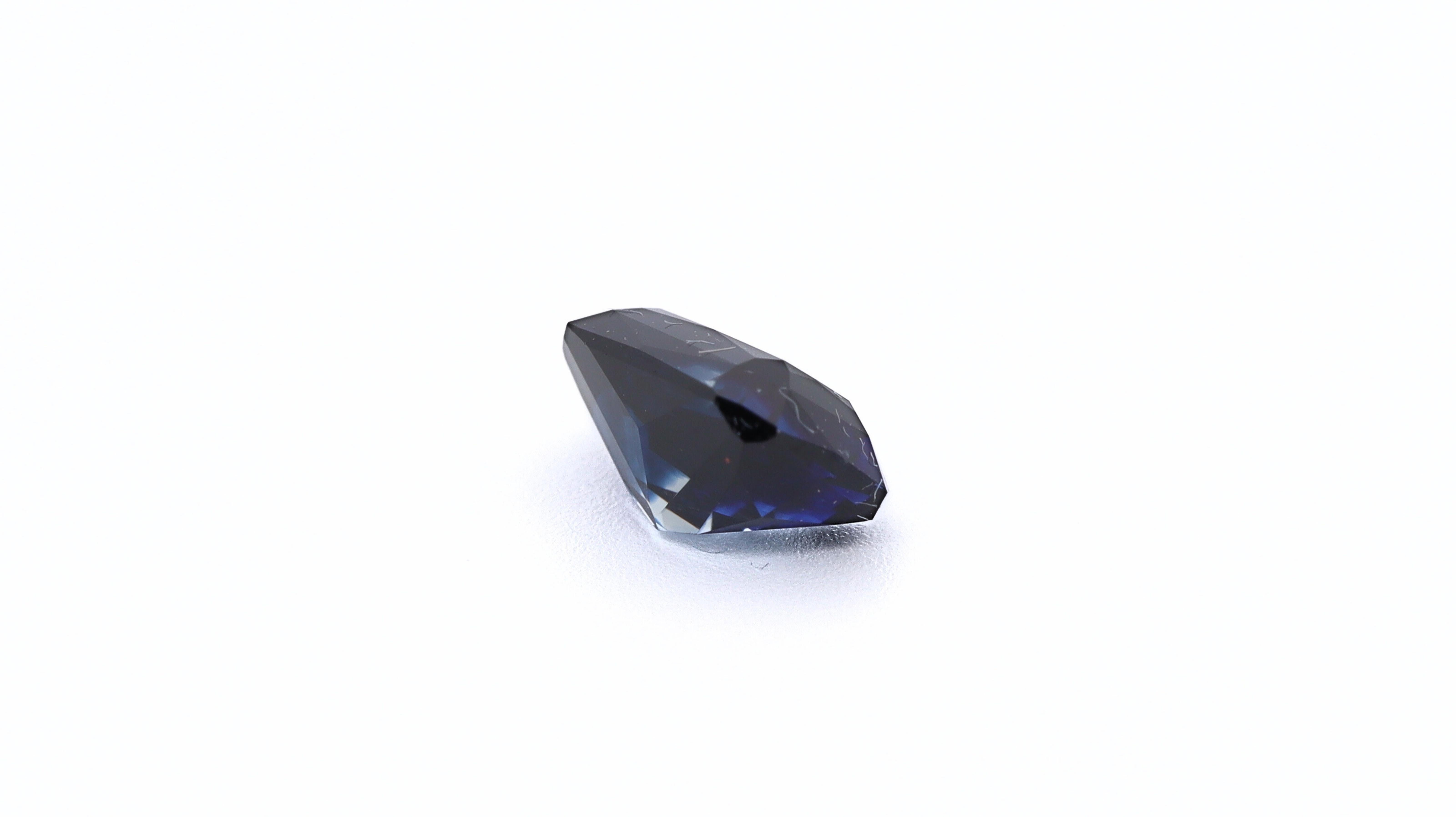 Collectible Certified Colorless / Blue Sapphire  For Sale 6