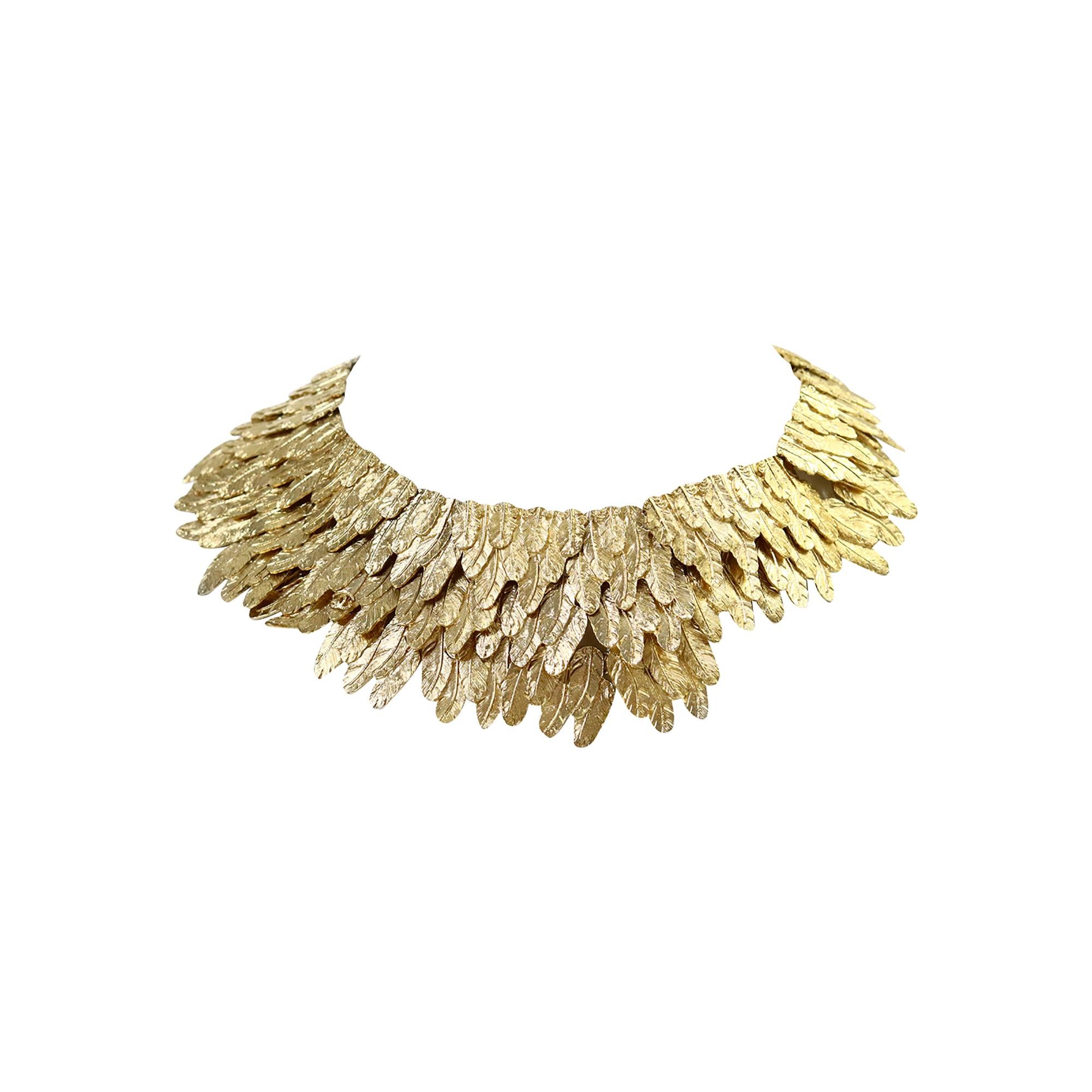 Collar gargantilla de oro Chanel de colección Circa 2008 en venta 2