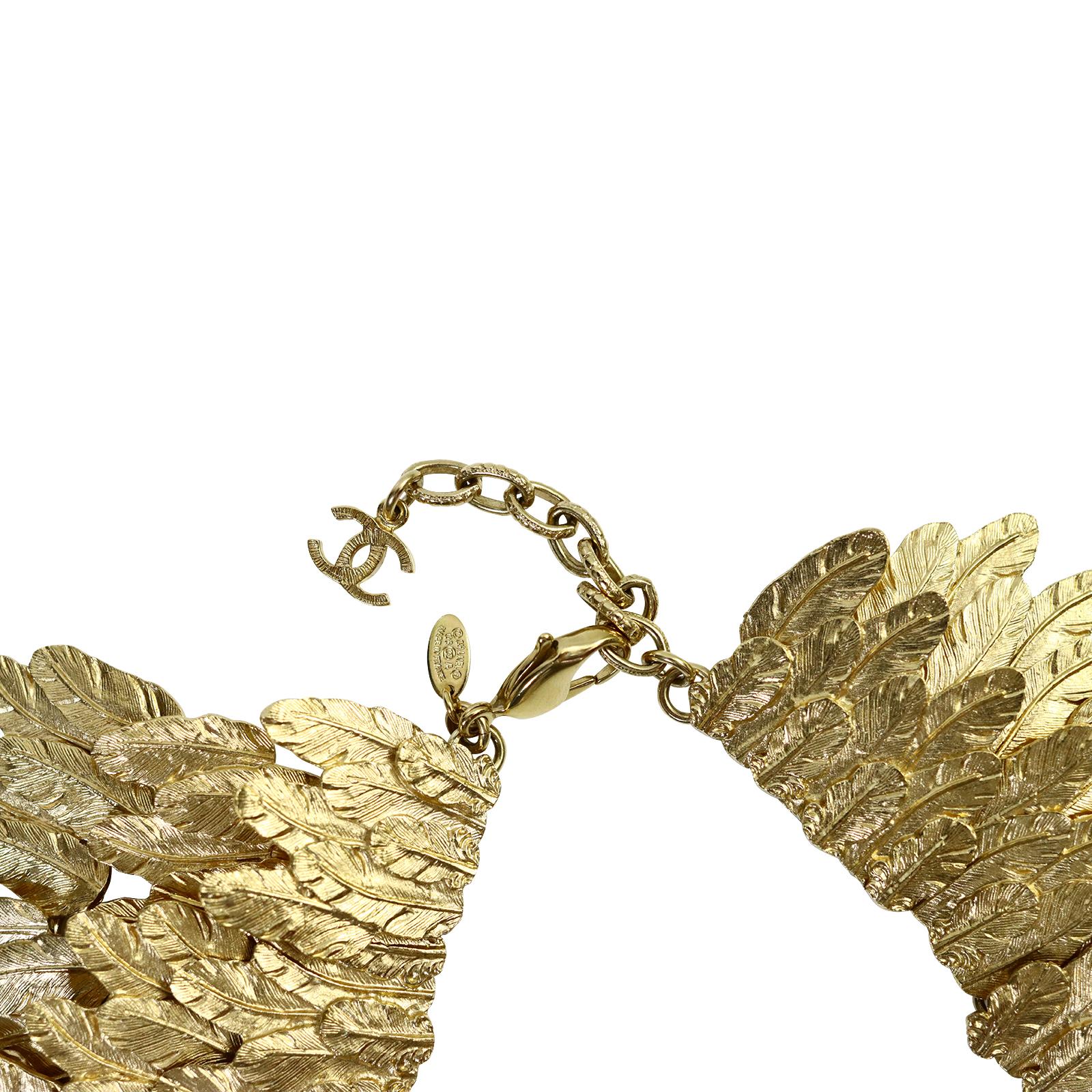 Collier de collection Chanel avec collier en or, circa 2008 en vente 10