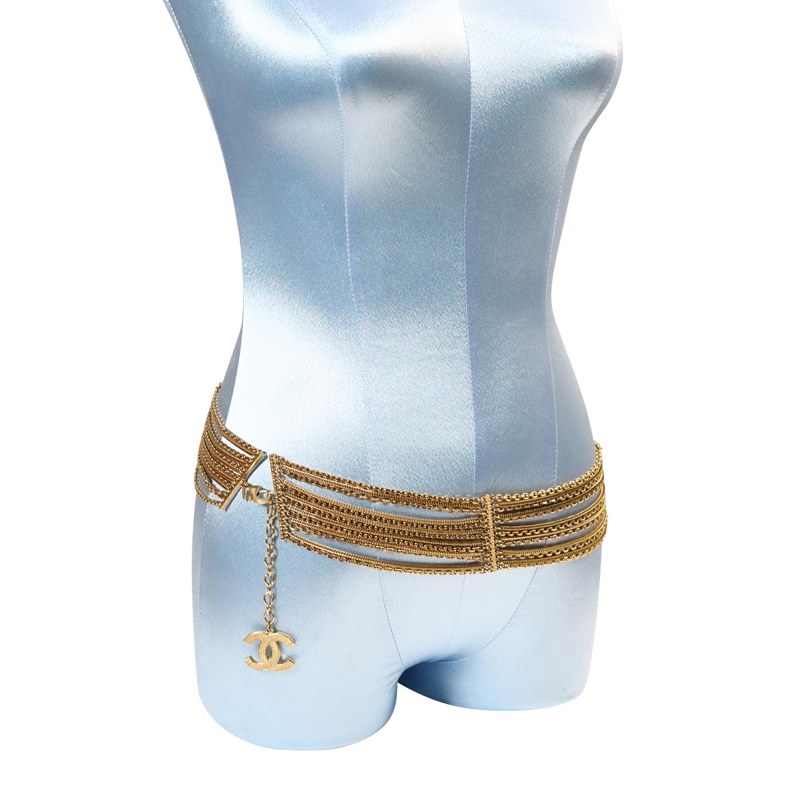 Collectible Chanel Gold Tone Belt In Good Condition In New York, NY