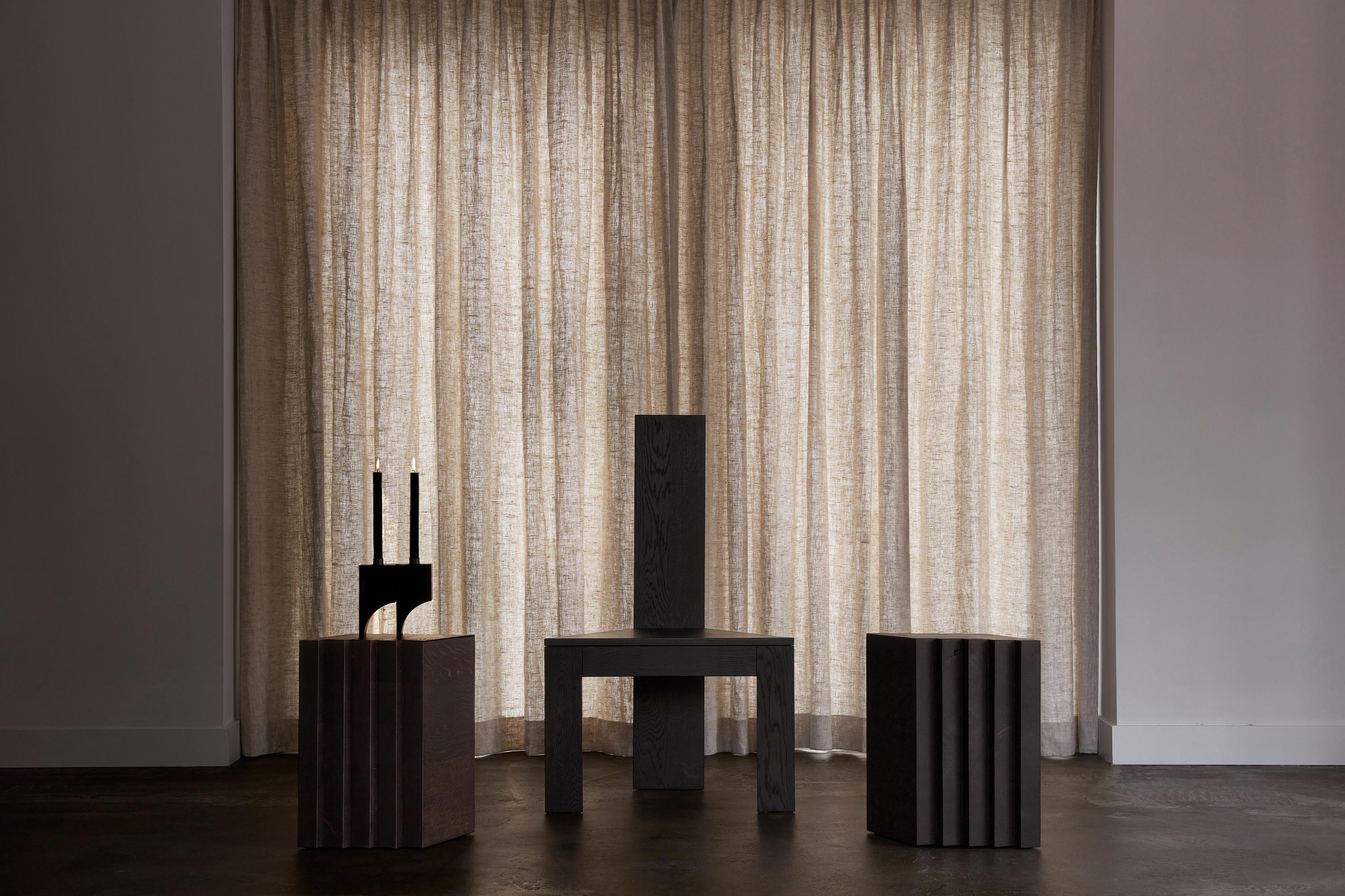 Sedia brutalista da collezione in Oak Oak marrone scuro - Trigon di Mokko in vendita 1