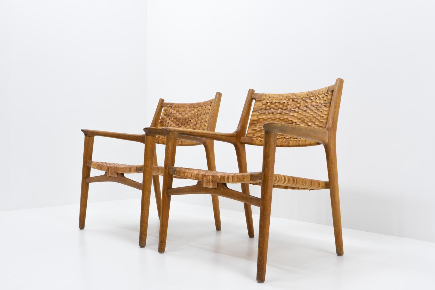 Cane Collectible Design: Hans Wegner JH 516 Lounge Chairs for Johannes Hansen, 1950s For Sale