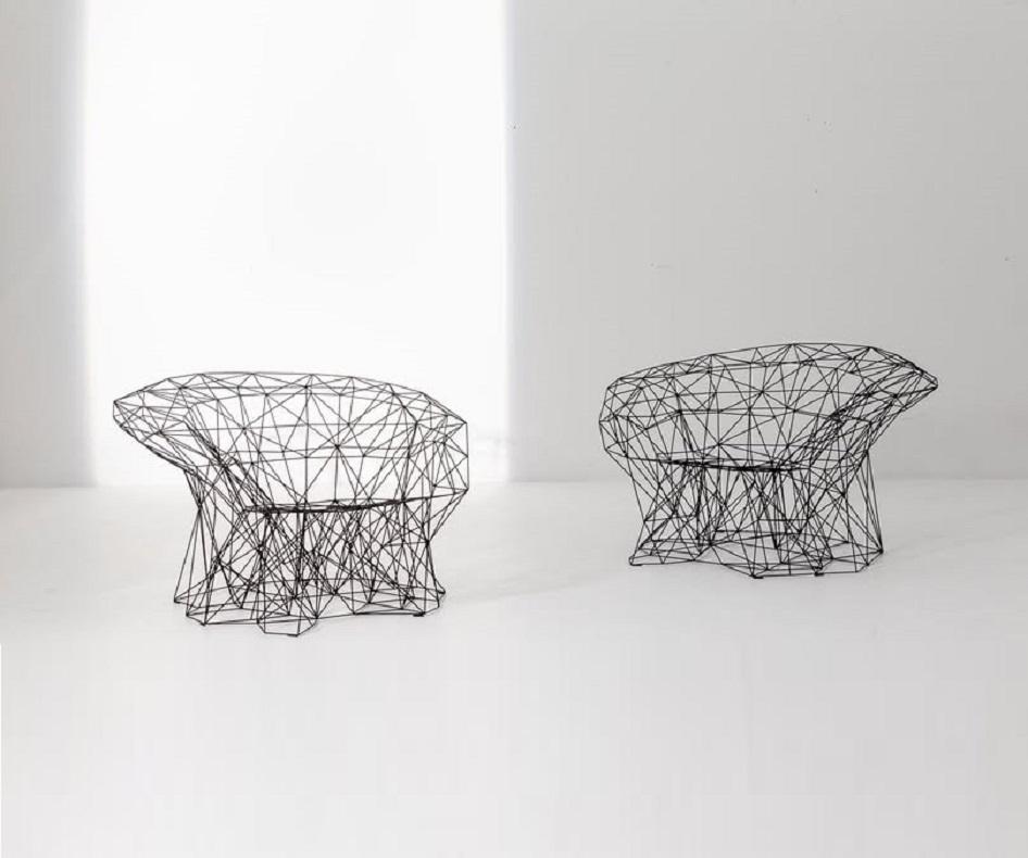 Moderne Collectional Fauteuil Design/One en barres d'acier élancées en vente