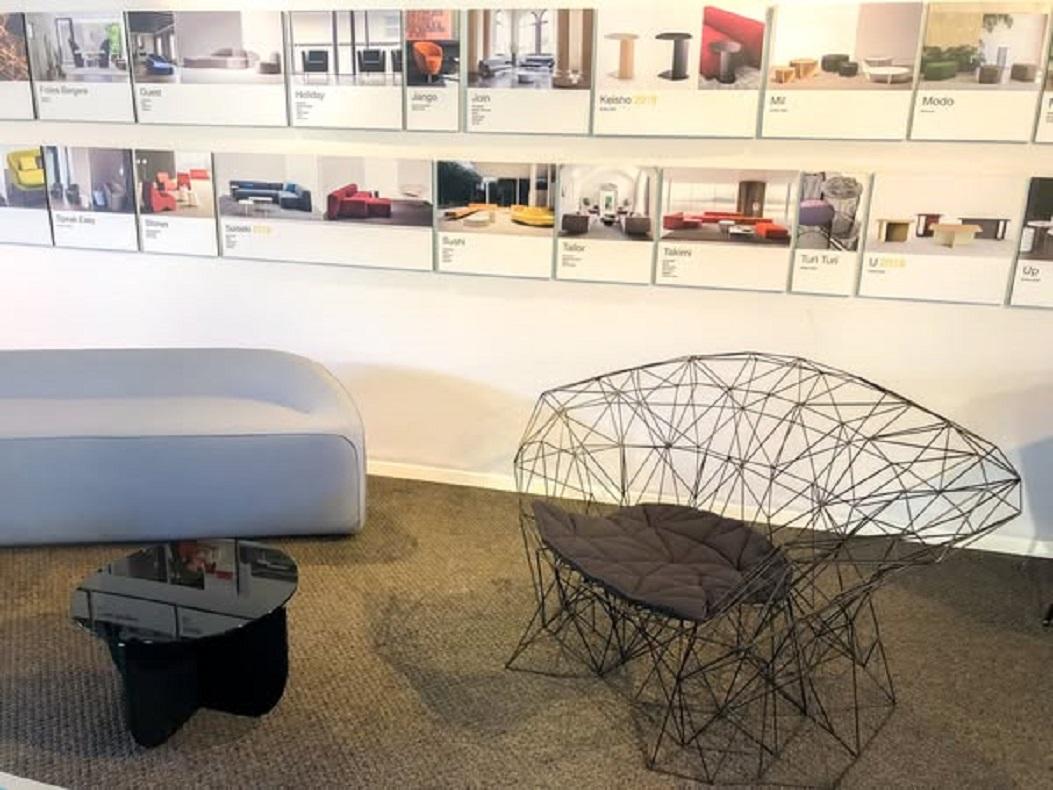 Fait main Collectional Fauteuil Design/One en barres d'acier élancées en vente