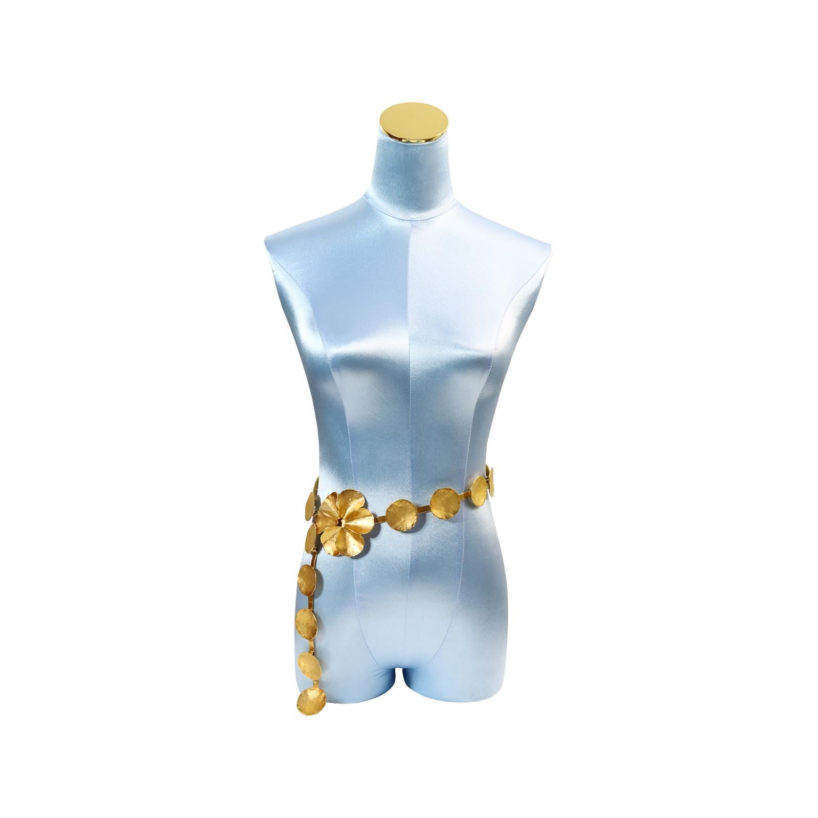  Sammlerstück Dior Vergoldete Blume und Scheiben Halskette oder Gürtel Circa 2000er Jahre Damen im Angebot
