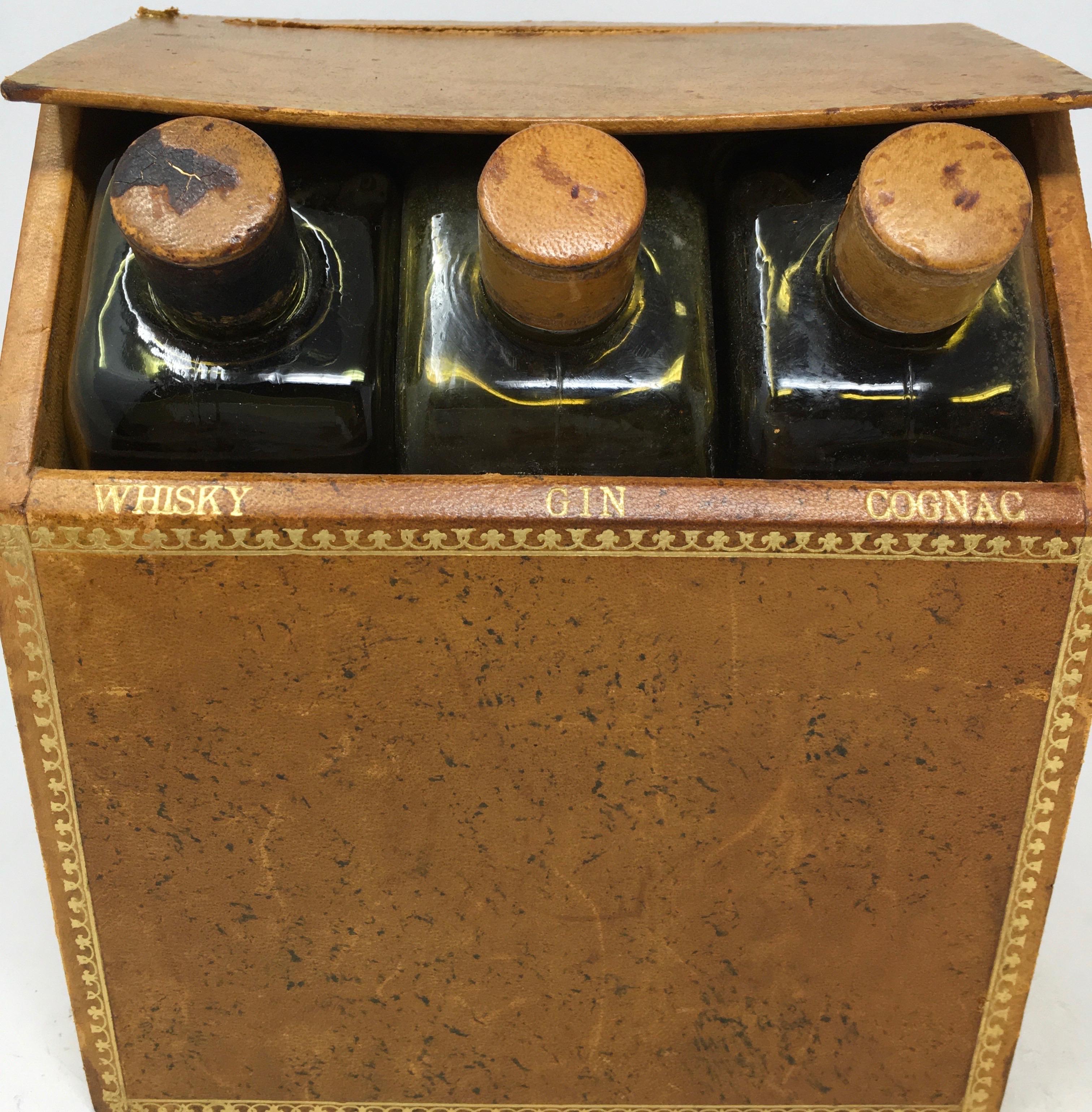 Collectible Faux Book with Three Hidden Flasks In Good Condition In Houston, TX