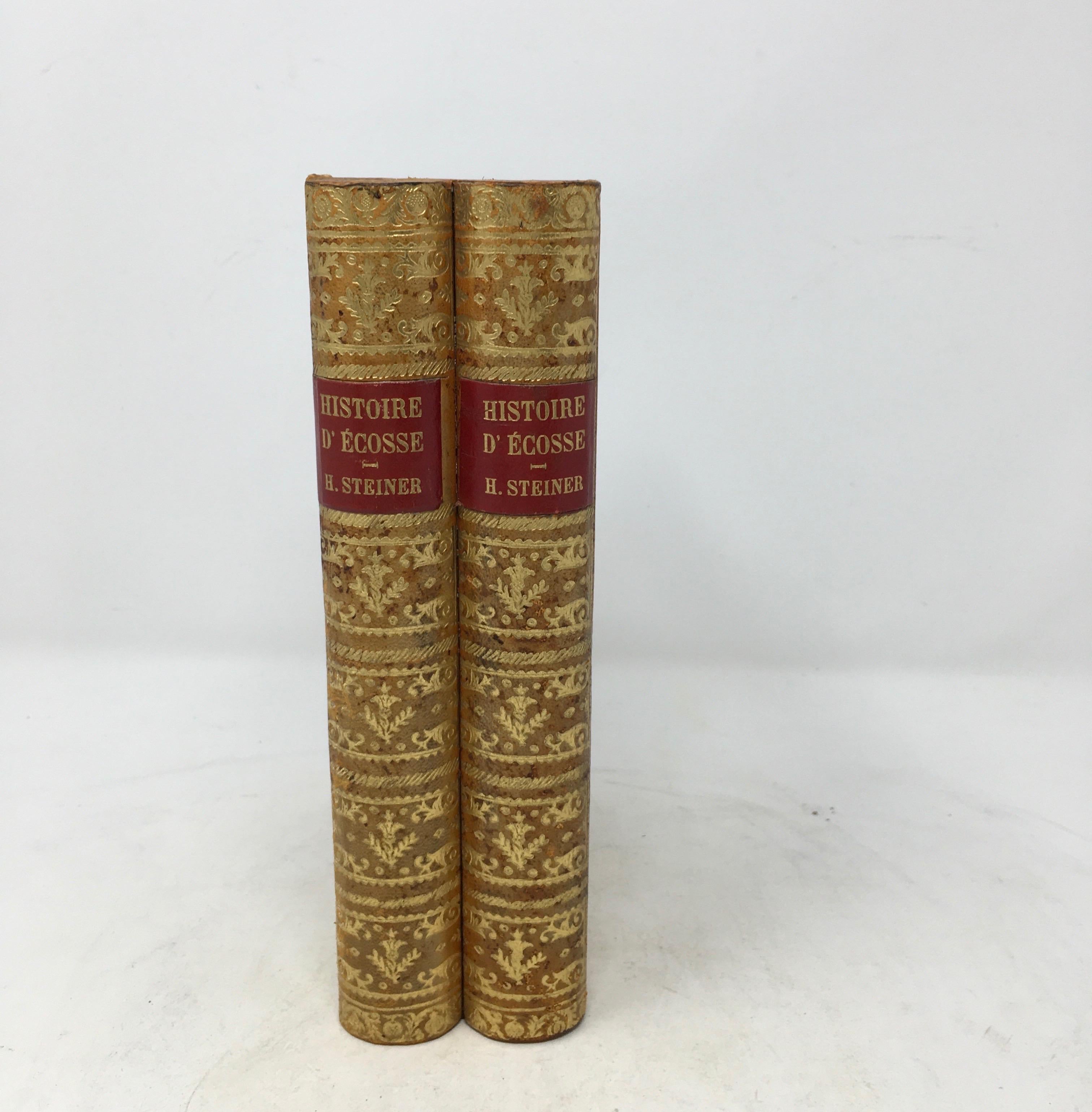Collectible faux book with hidden flasks. The title, Histoire D' Ecosse, written in French translates to 