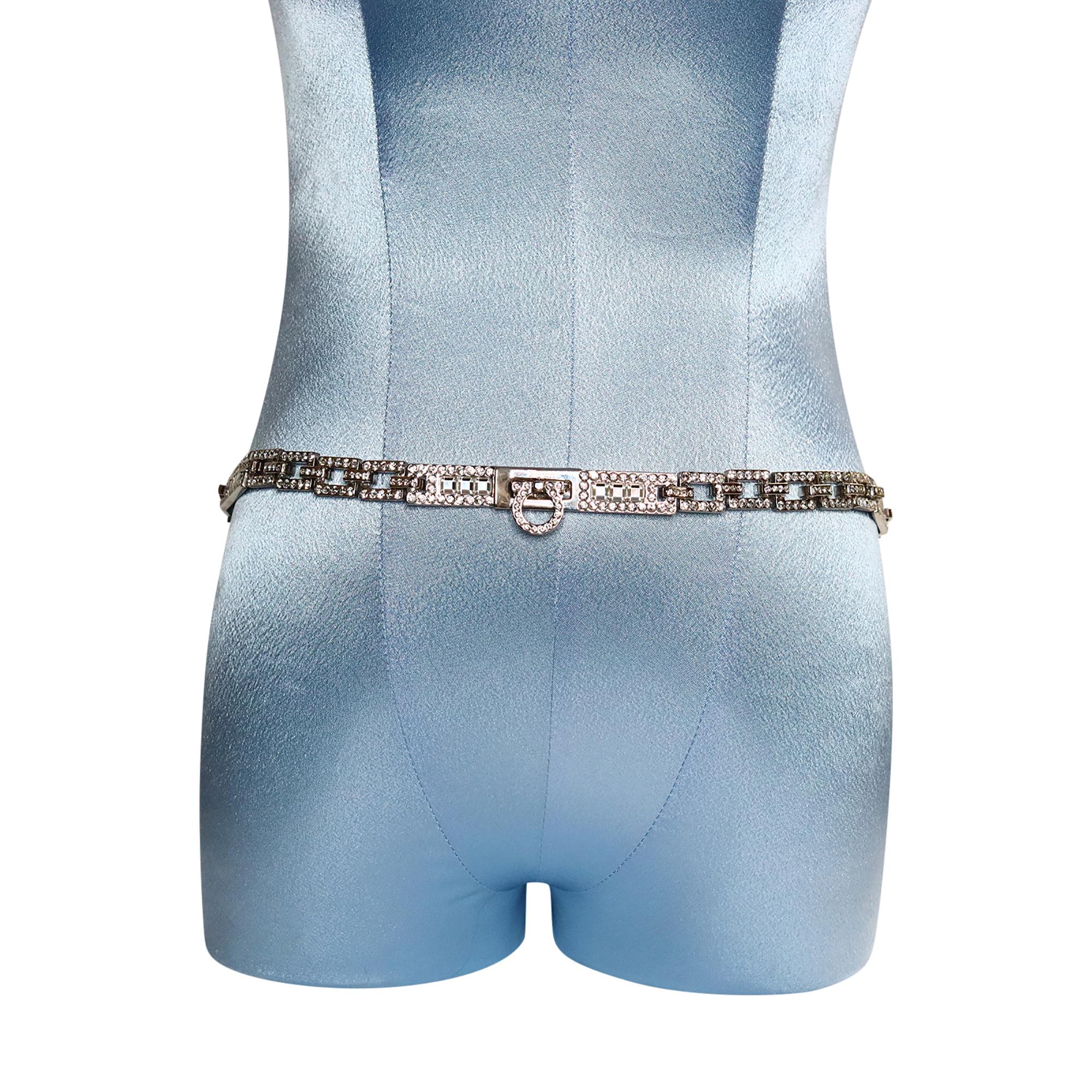 Sammlerstück Ferragamo Diamante Gliedergürtel Circa 2000er Jahre im Zustand „Gut“ im Angebot in New York, NY
