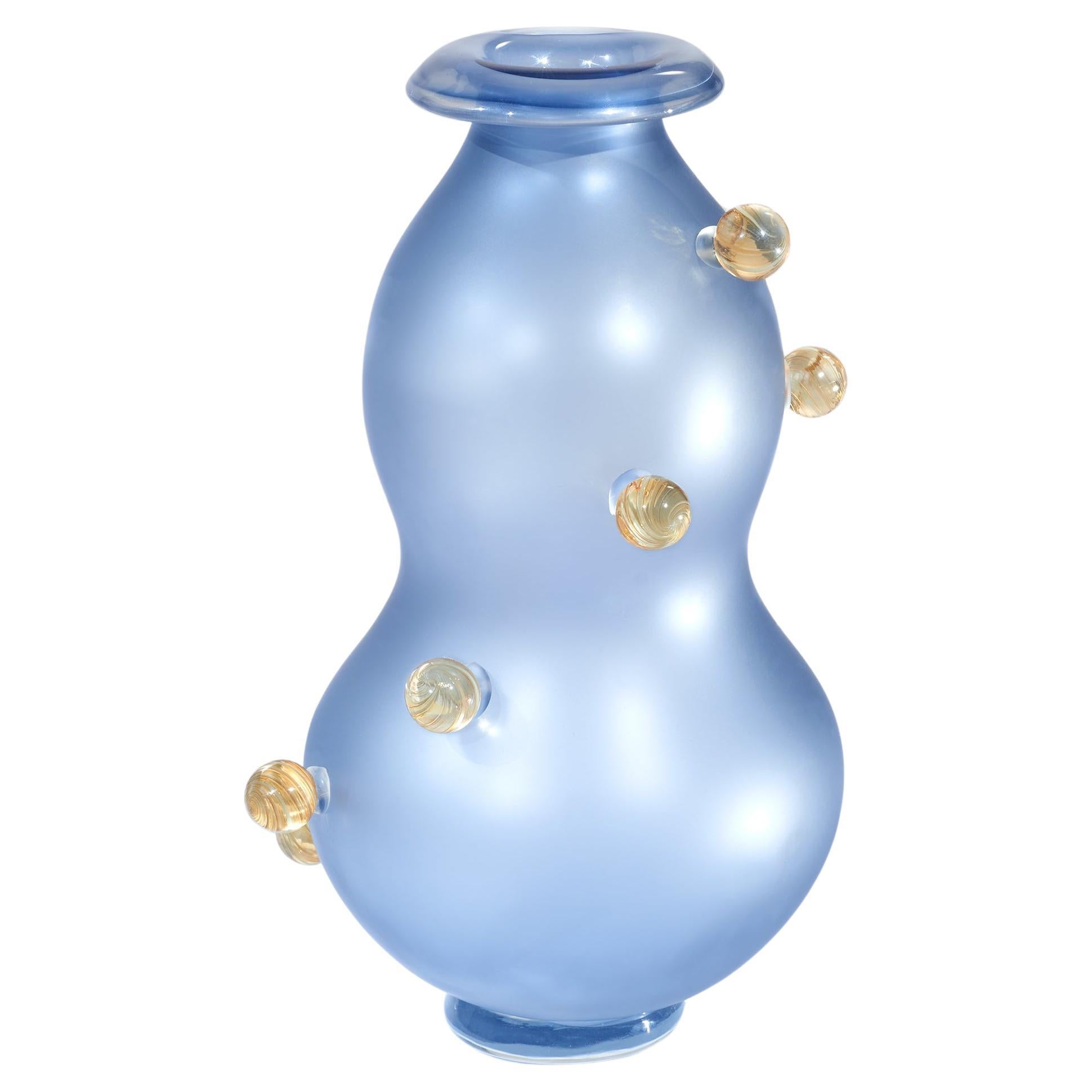 Vaso da collezione in vetro soffiato a mano con dettagli applicati