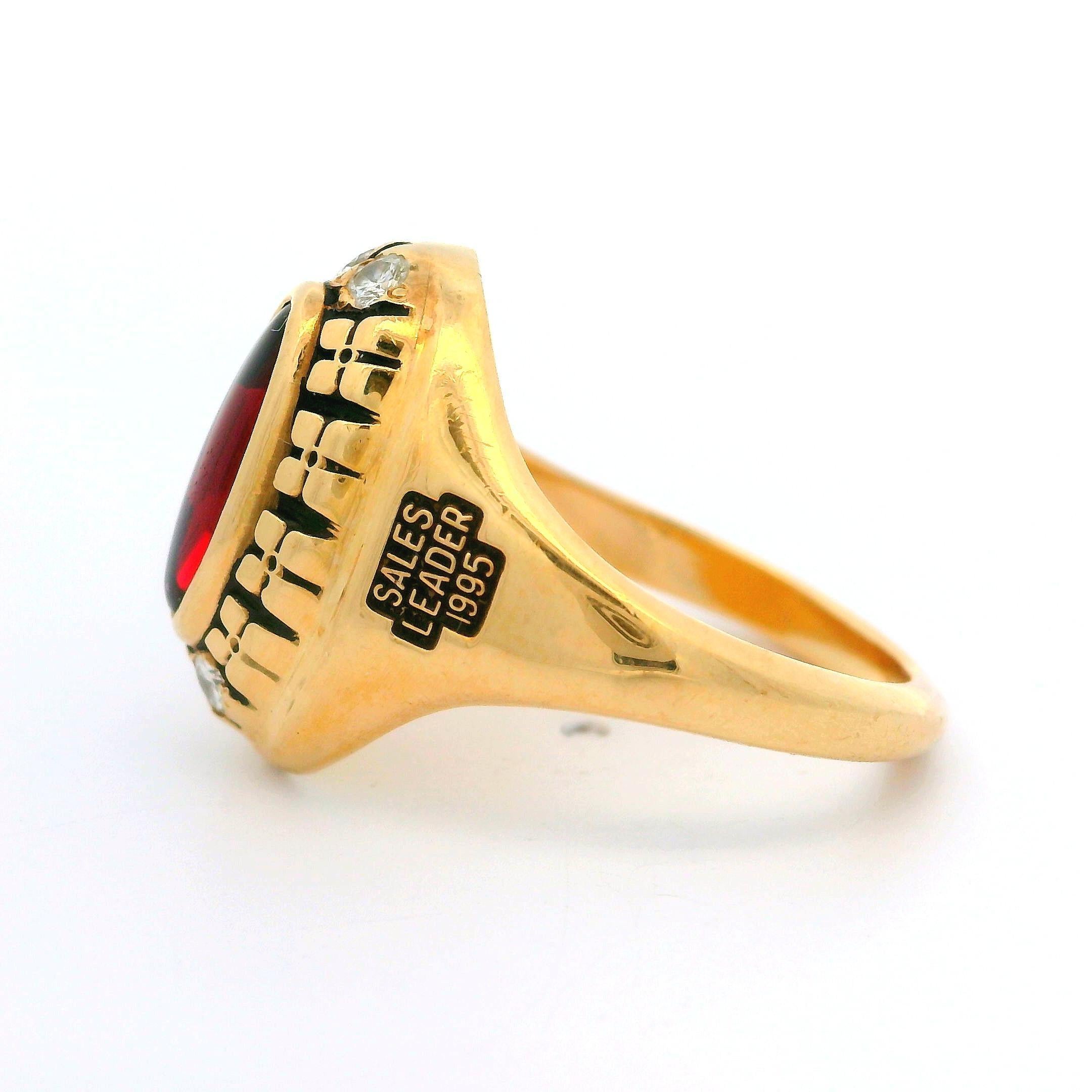 Collectible Kraft Sales Leader 1995 14k Yellow Gold Diamond & Red Stone Ring In Good Condition For Sale In Montclair, NJ