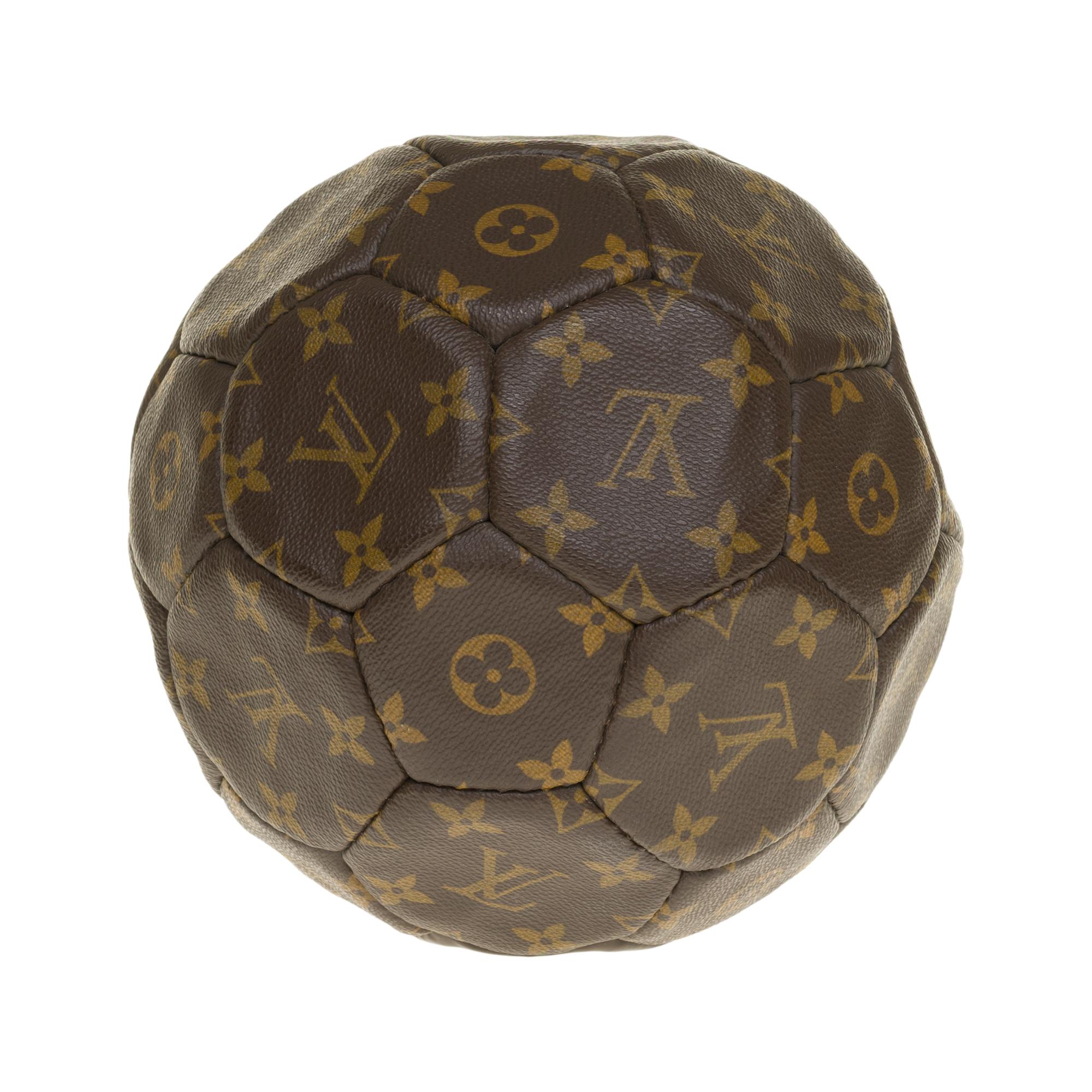 Collectible Louis Vuitton ball World Cup 98 in brown canvas and natural leather 3