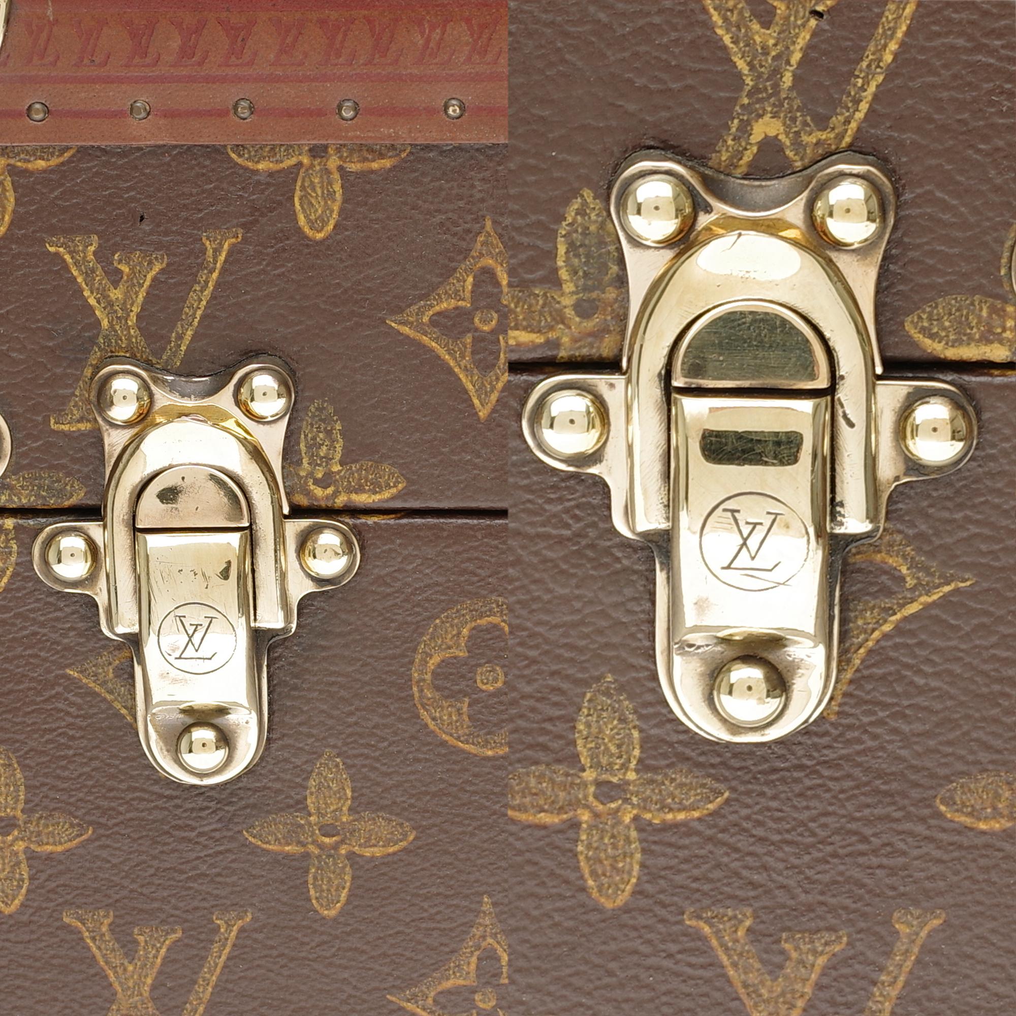 Collectible Louis Vuitton Cabin Vanity Case in monogram Canvas In Good Condition In Paris, IDF