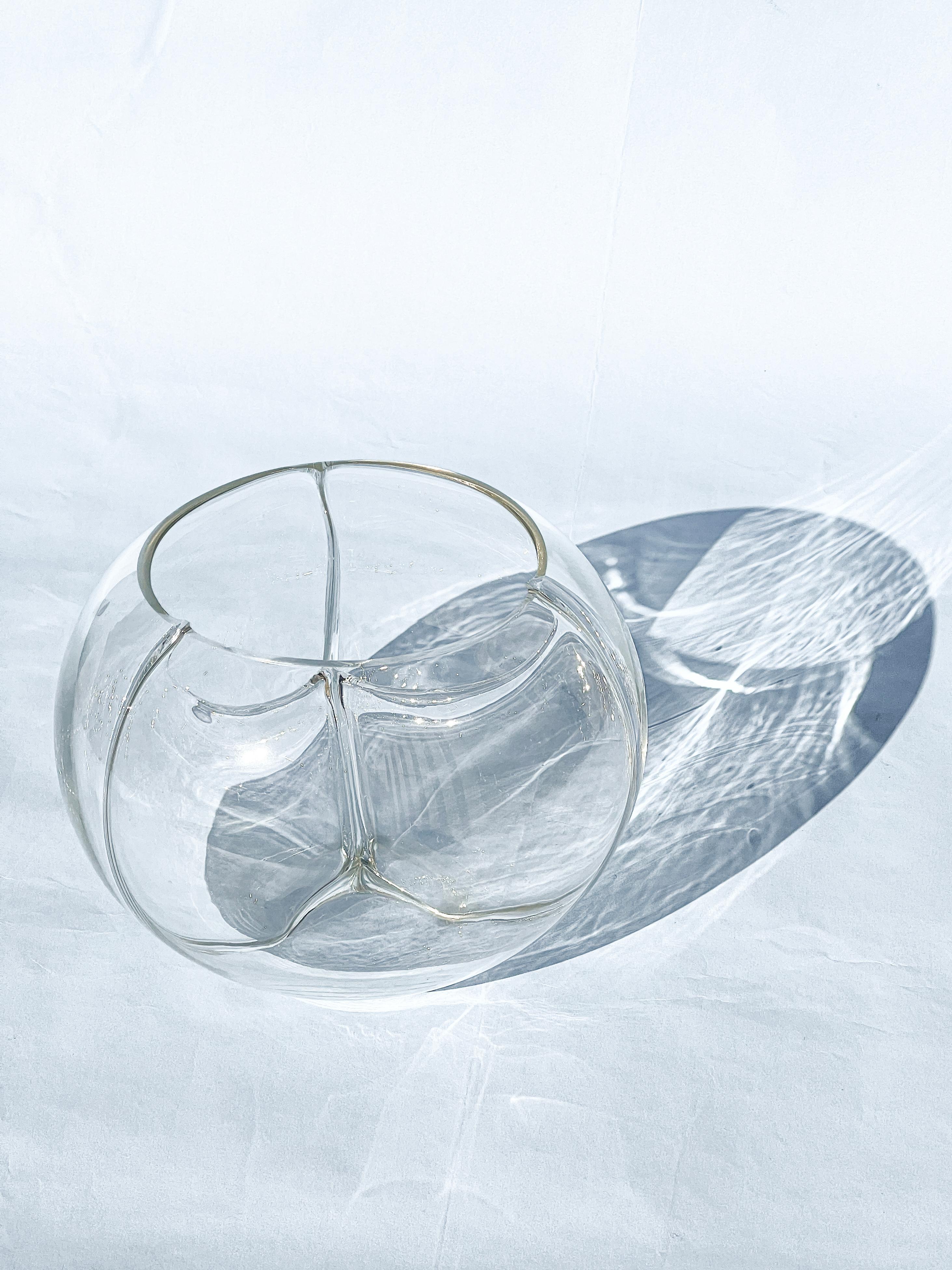 Vase/Skulptur aus Murano-Glas im Vintage-Stil, die der berühmte italienische Designer Toni Zuccheri für die Glasmanufaktur VeArt im Rahmen der Kollektion 