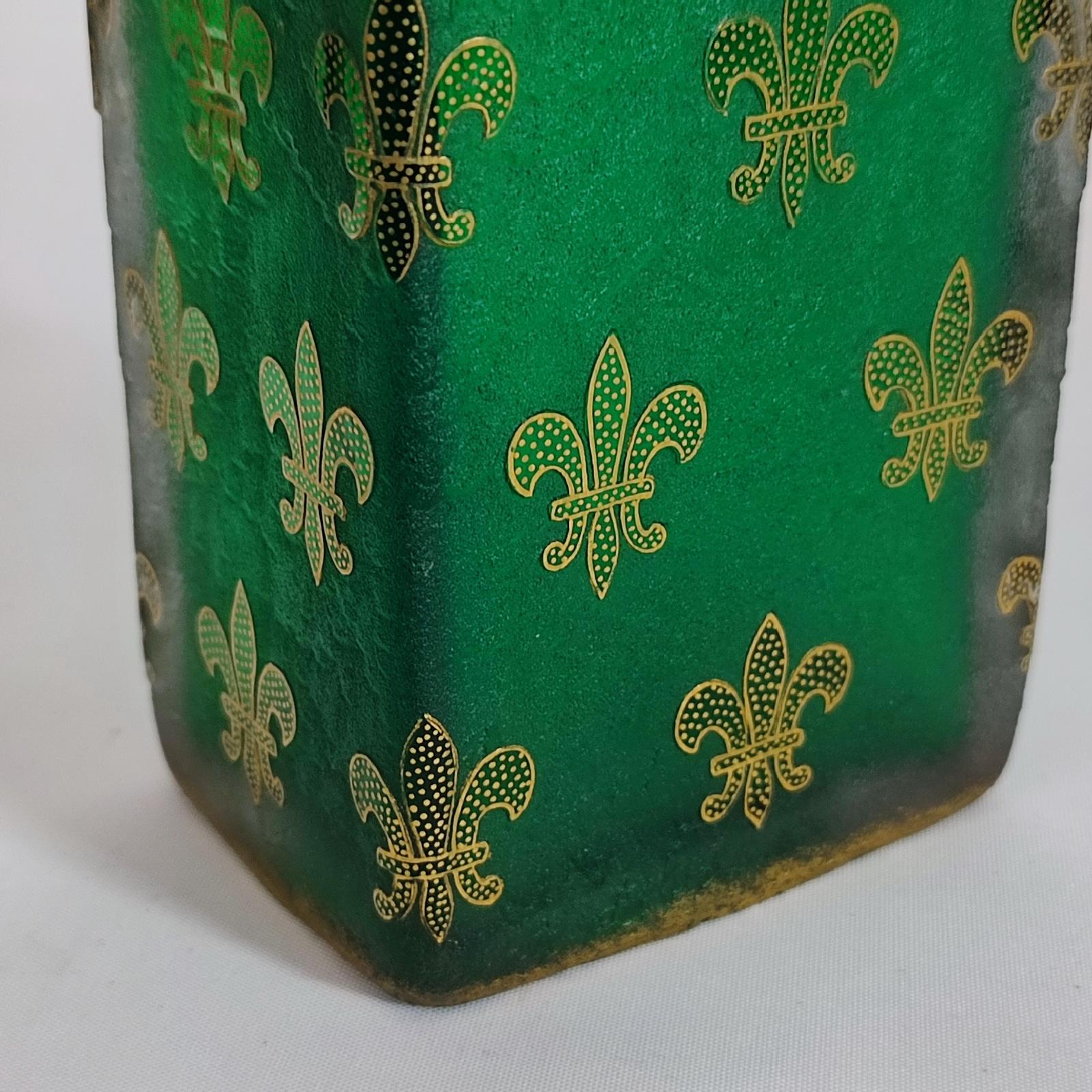 Collectible Museum Item Daum Nancy Cameo Glass Vase 'Fleur-de-lis', France 1900s For Sale 5