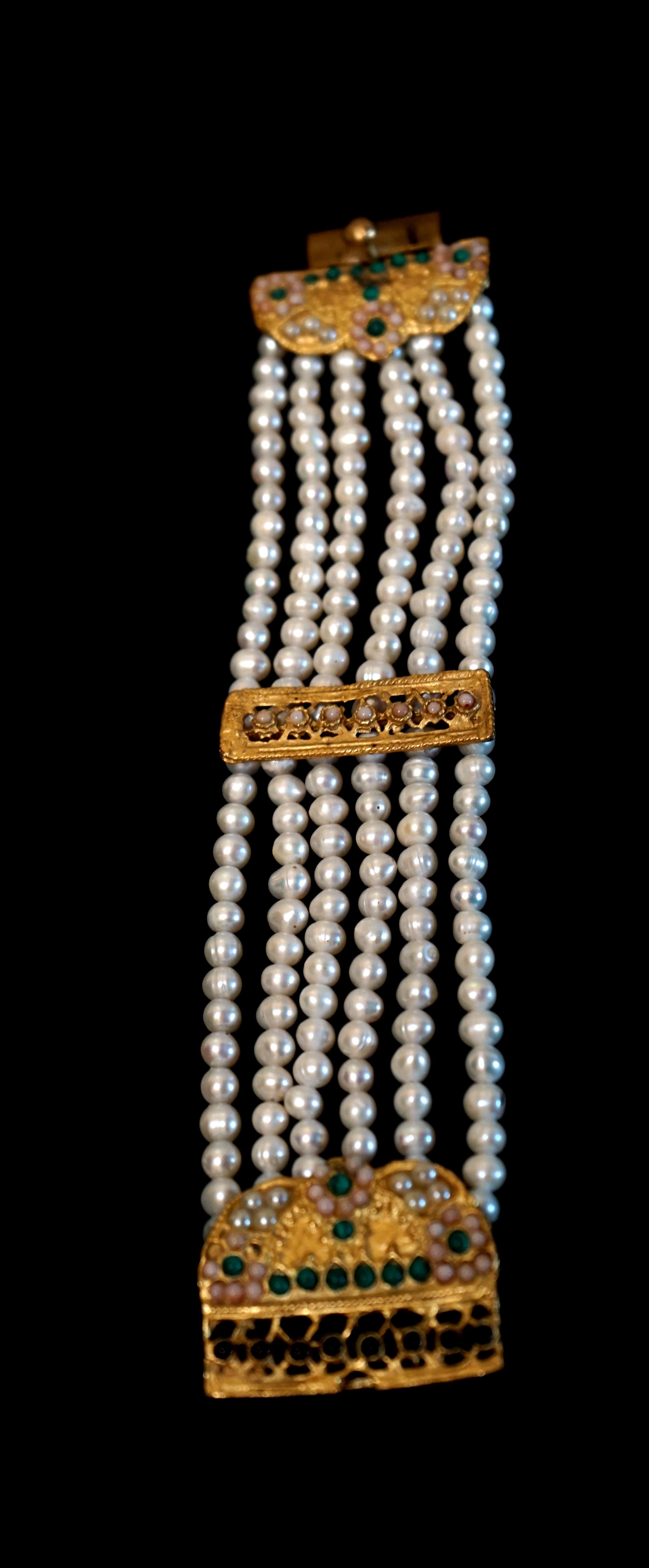 Gladiator Collectible Prop Pearl Bracelet from the 2000 Movie For Sale 1