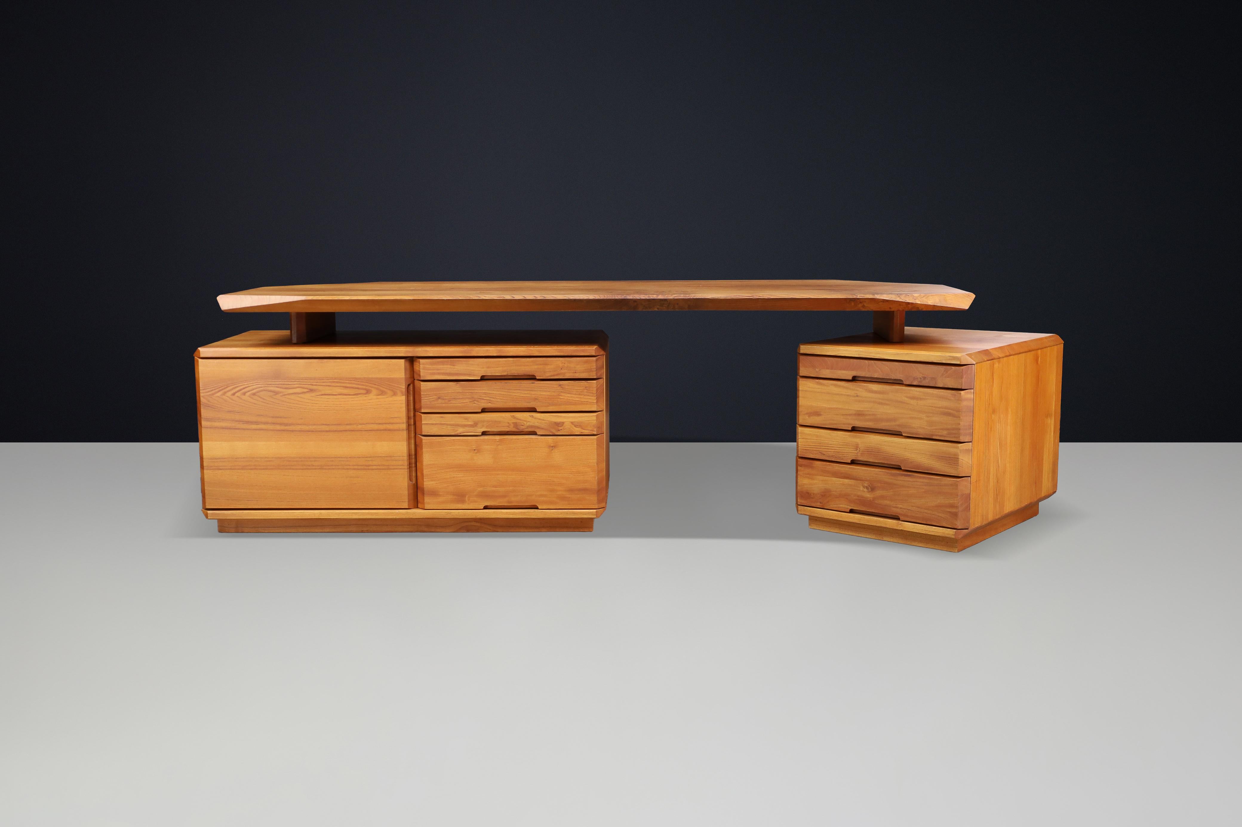 Collectional Pierre Chapo B40 Schreibtisch, 1970er Jahre, Ulme massiv, Original Patina, Frankreich im Zustand „Gut“ im Angebot in Almelo, NL