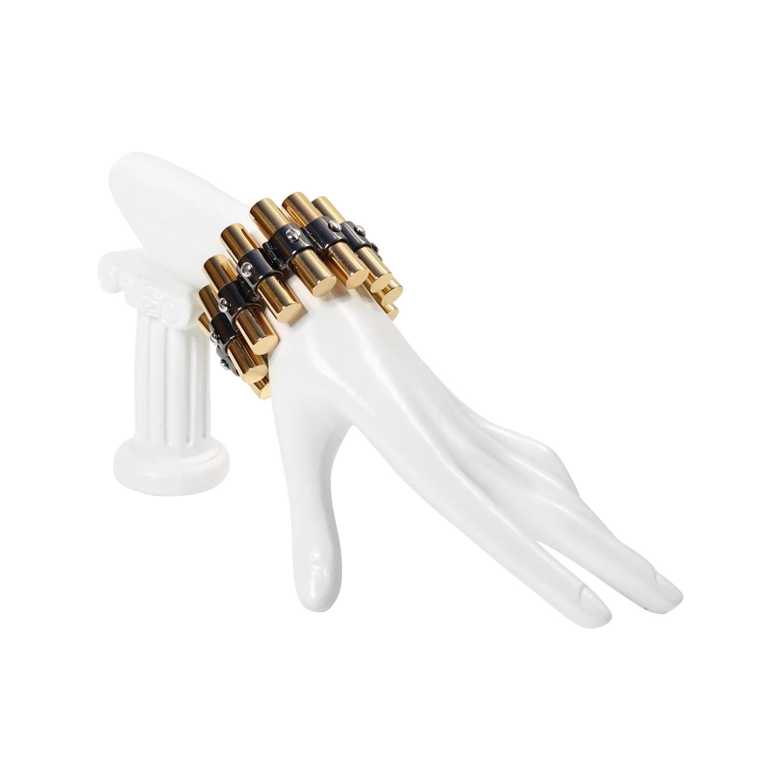 Collectible Reed Krakoff Gold Tone Heavy Link Bracelet Circa 2000s For Sale 2