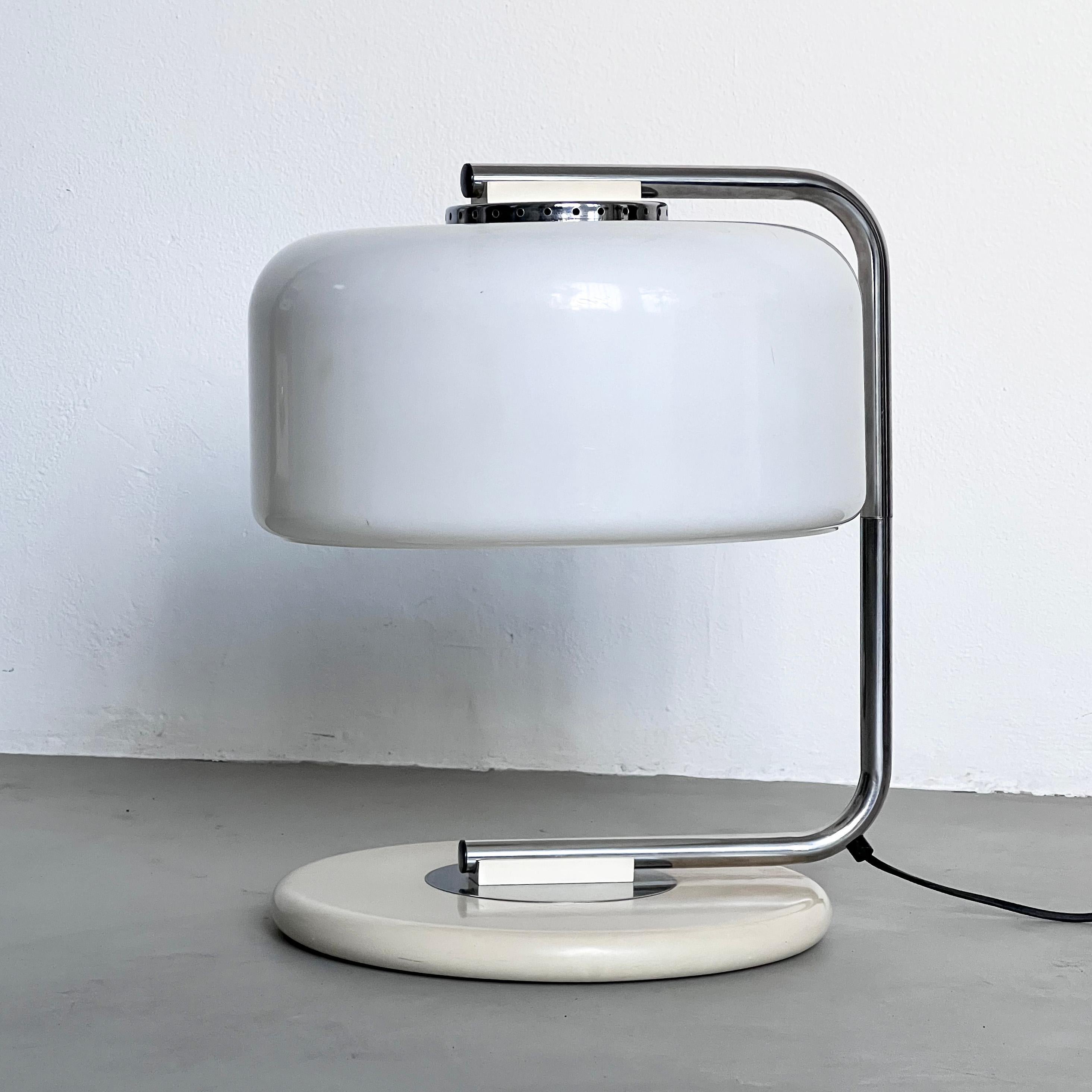 Ère spatiale Lampe de bureau de collection de l'ère spatiale en acier et plexiglas en vente