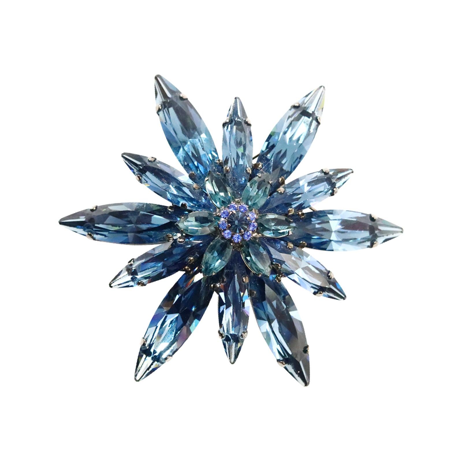 Collectible Tim Szlyk Montana Blue Crystal Brooch Circa 2000s In Good Condition For Sale In New York, NY