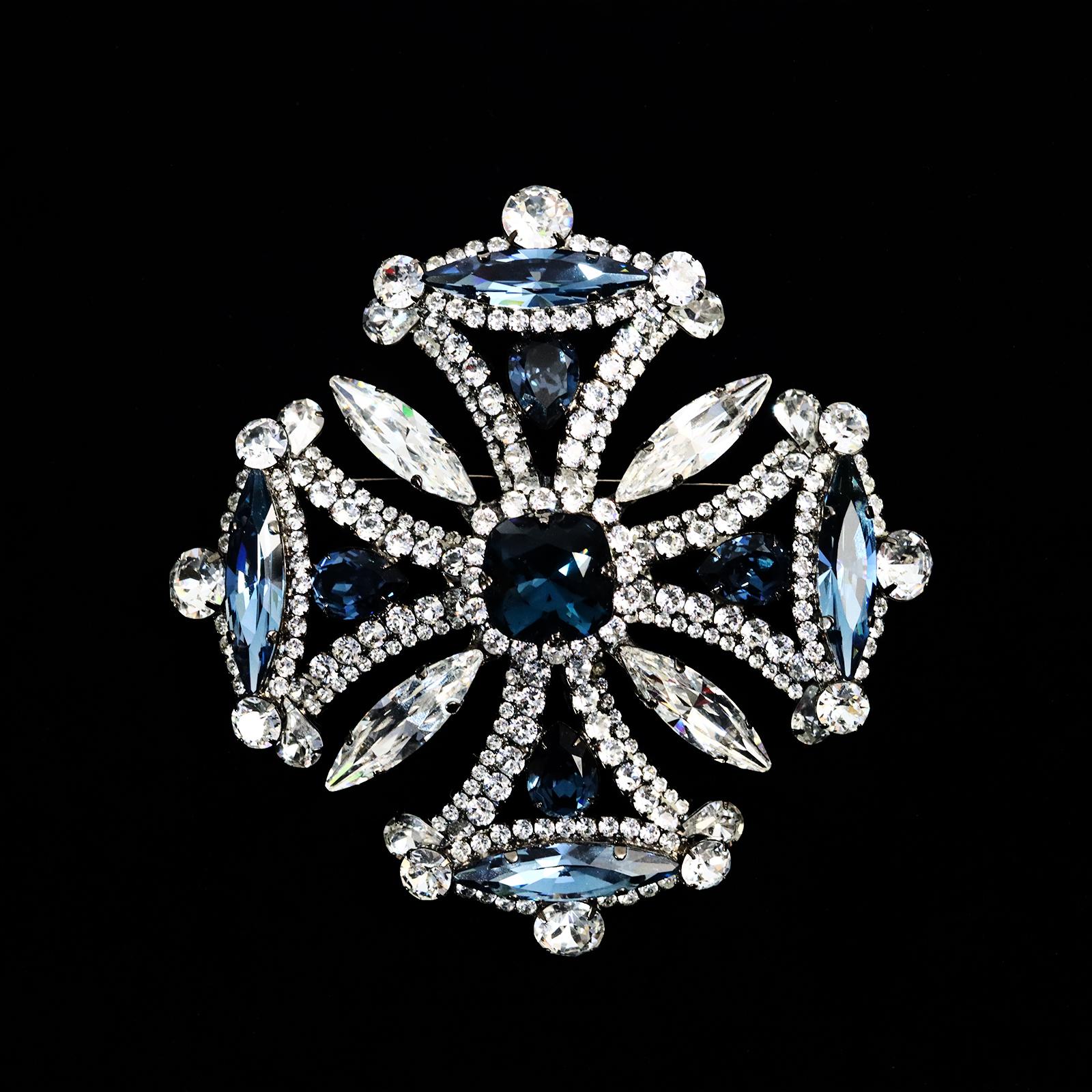 Women's or Men's Collectible Tim Szlyk Saphire Blue Clear Crystal Brooch and Pendant Circa 2000s For Sale