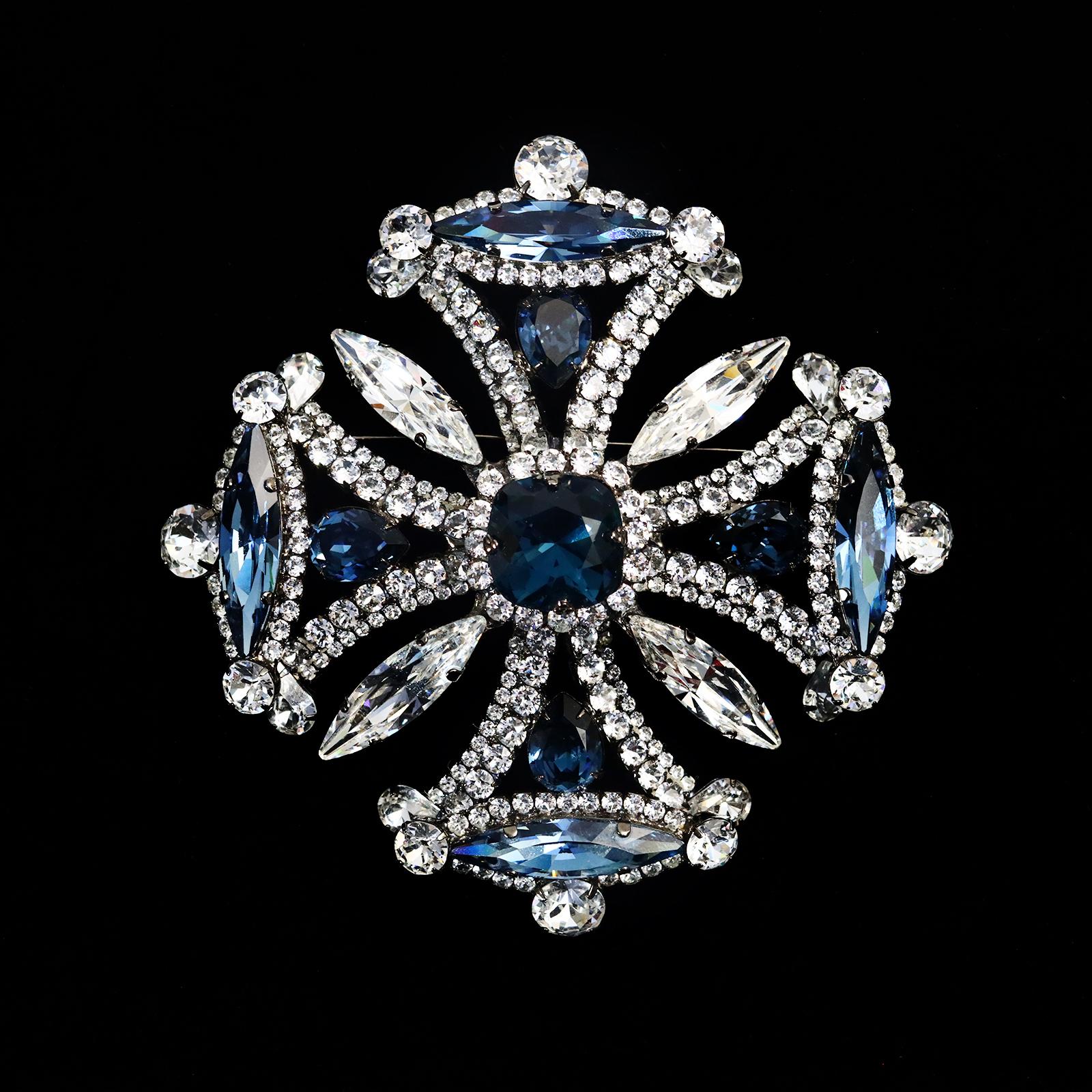 Collectible Tim Szlyk Saphire Blue Clear Crystal Brooch and Pendant Circa 2000s For Sale 1