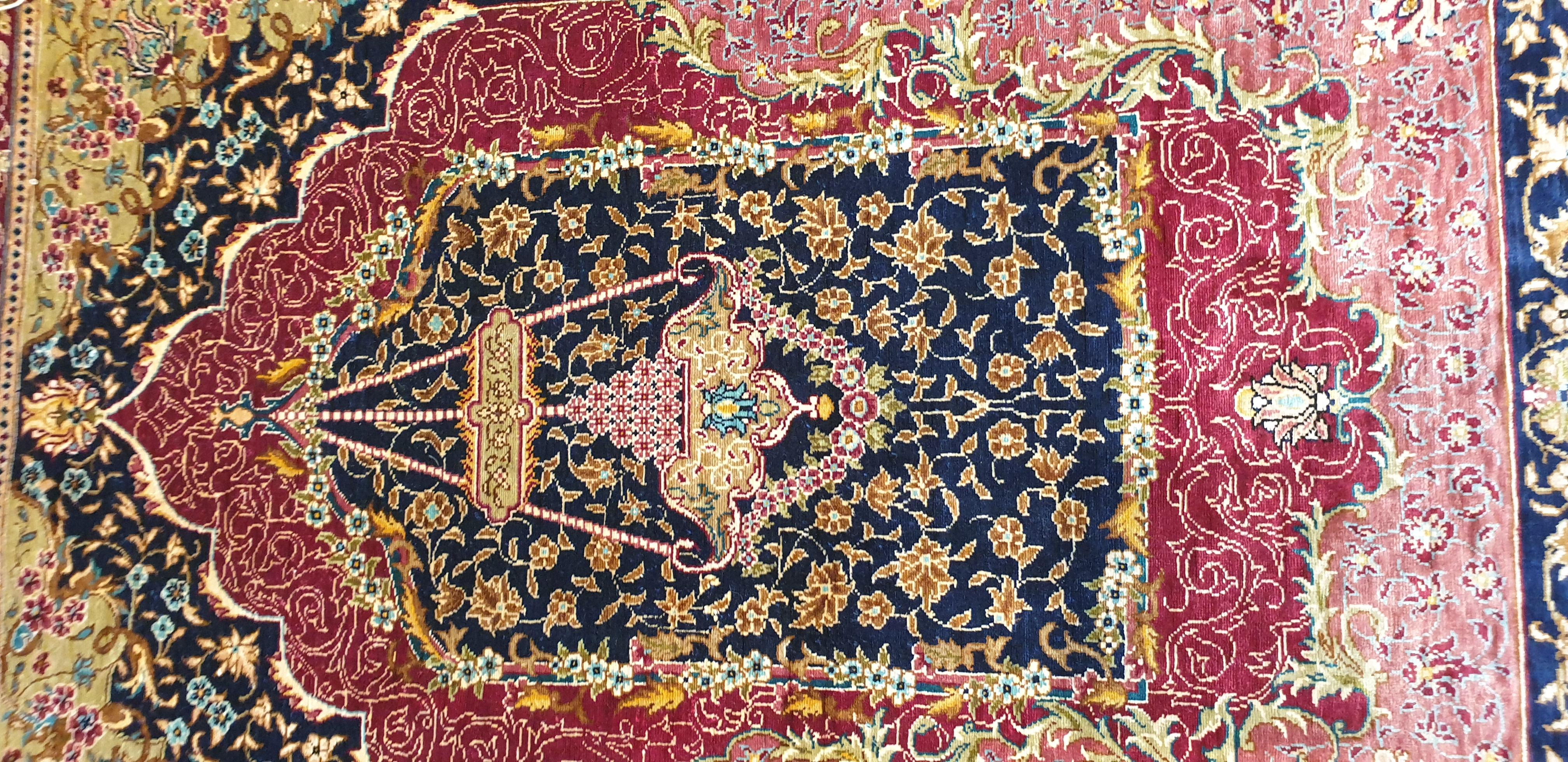 Collectible Turkish Rug - Hereke with signature, 100% silk - No. 747 For Sale 2
