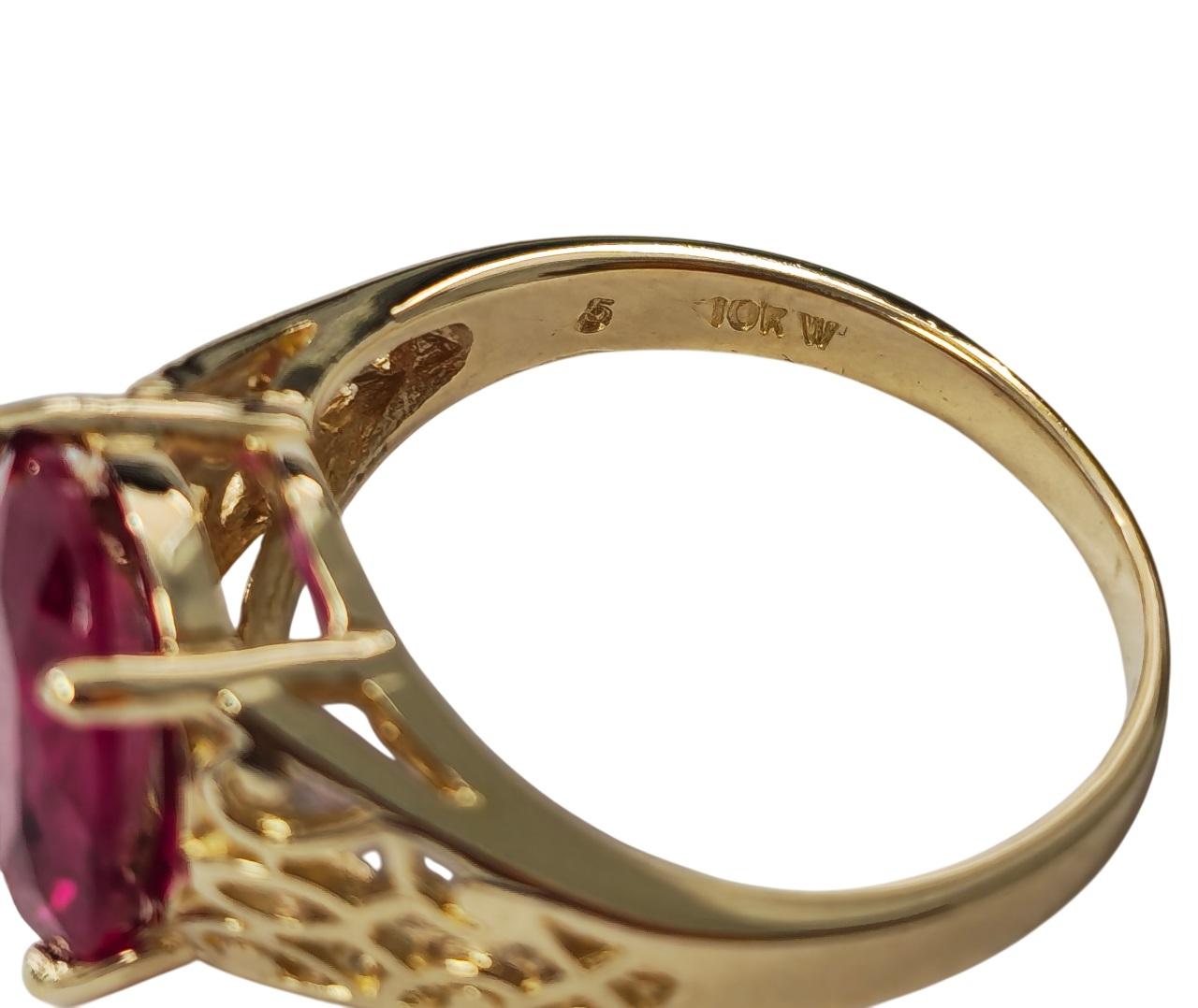 Sammlerstück Vintage AAA Rubin-Ring aus Gelbgold (Zeitgenössisch) im Angebot