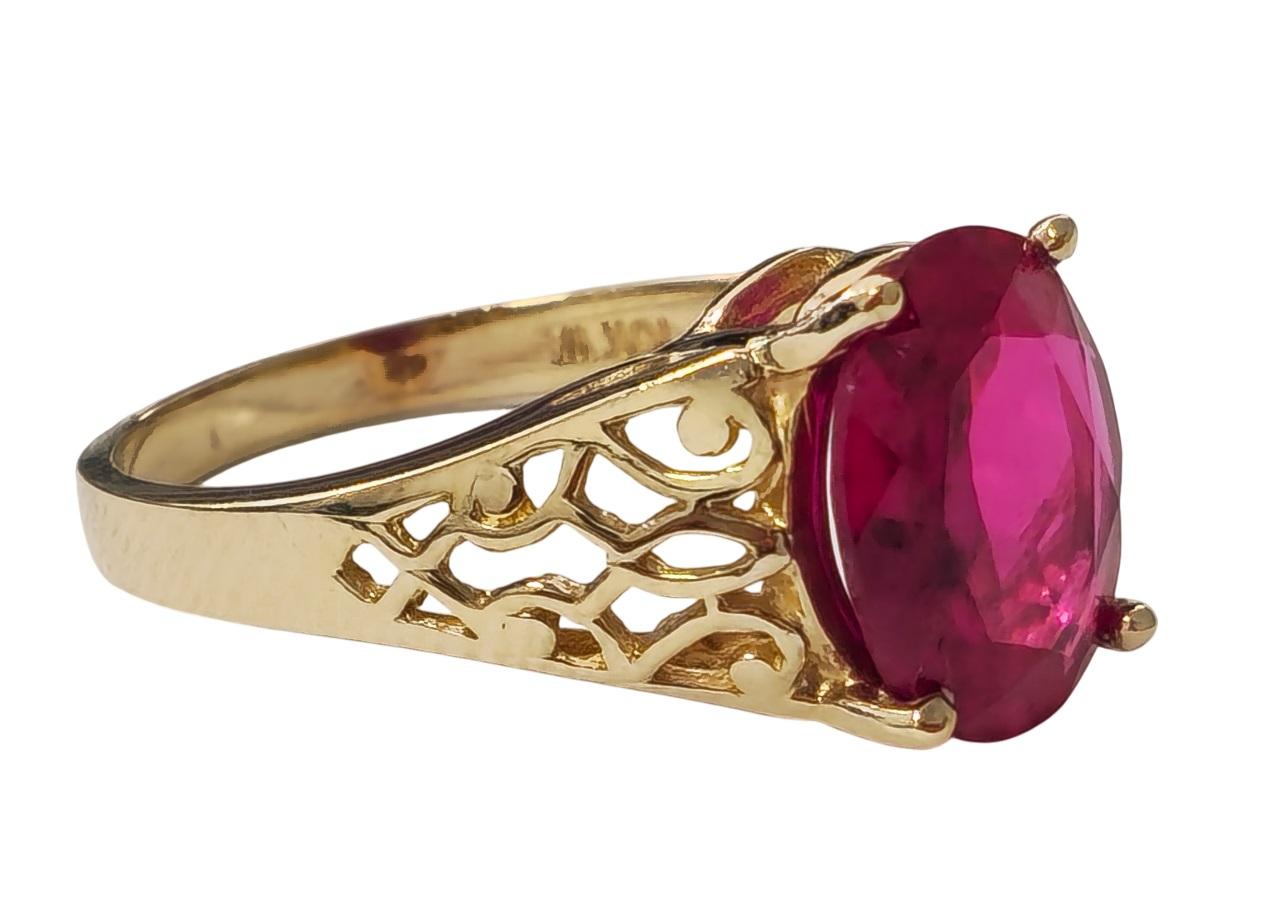 Sammlerstück Vintage AAA Rubin-Ring aus Gelbgold im Zustand „Hervorragend“ im Angebot in Miami, FL