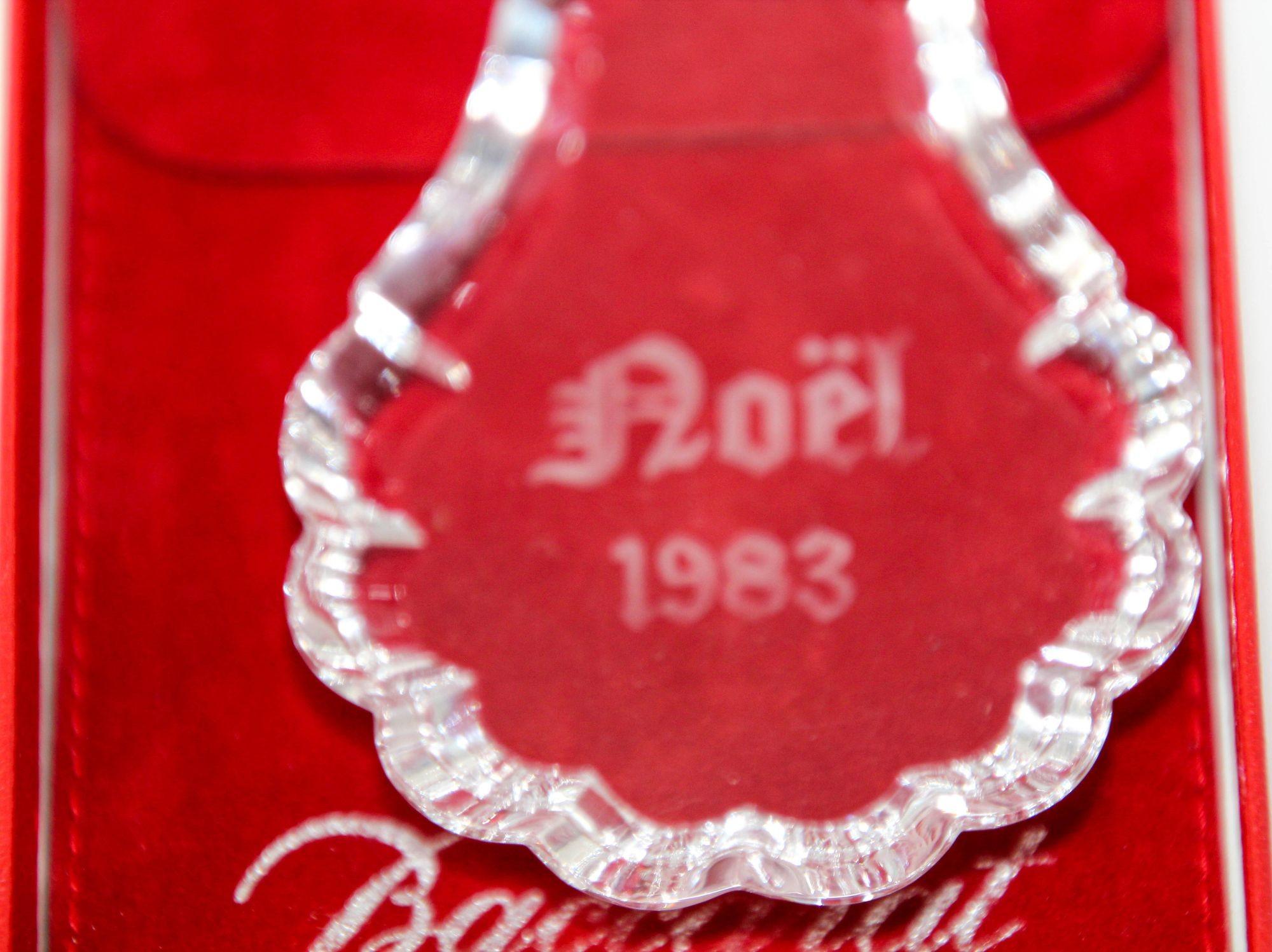 Ornement de collection Noel en cristal de Baccarat vintage avec boîte, 1983 Bon état - En vente à North Hollywood, CA