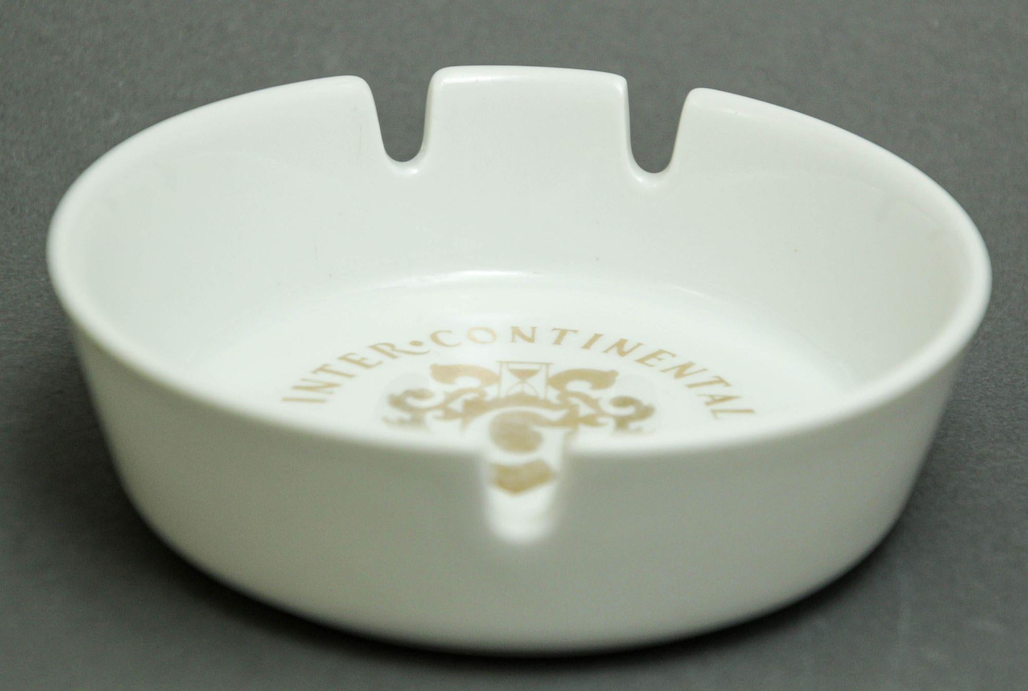 Porcelain Collectible White Ashtray Inter-continental Hotel Geneve Switzerland 1970's For Sale