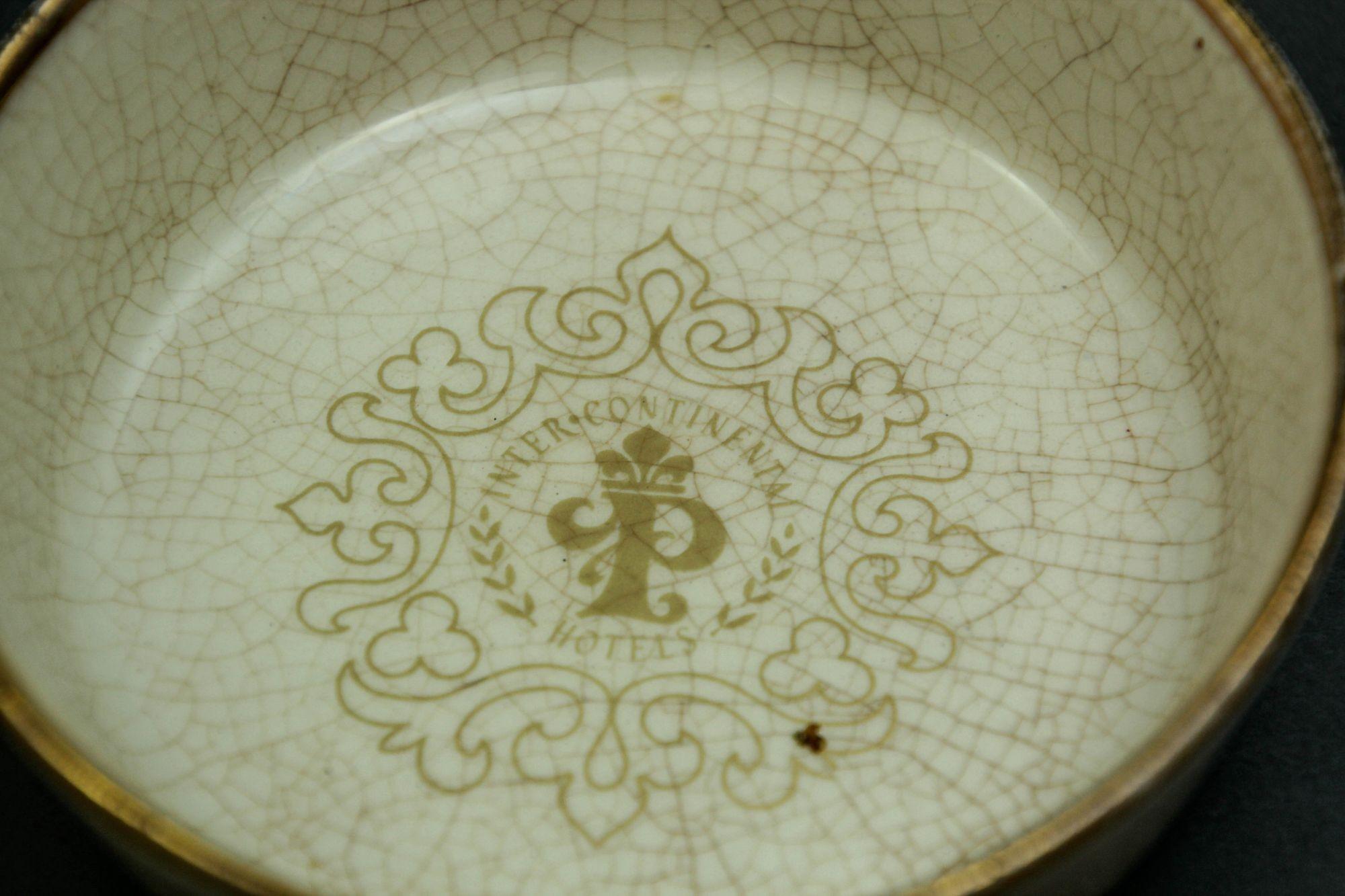 Collectible White Porcelain Ashtray Hotel Intercontinental Paris France 1950's For Sale 1