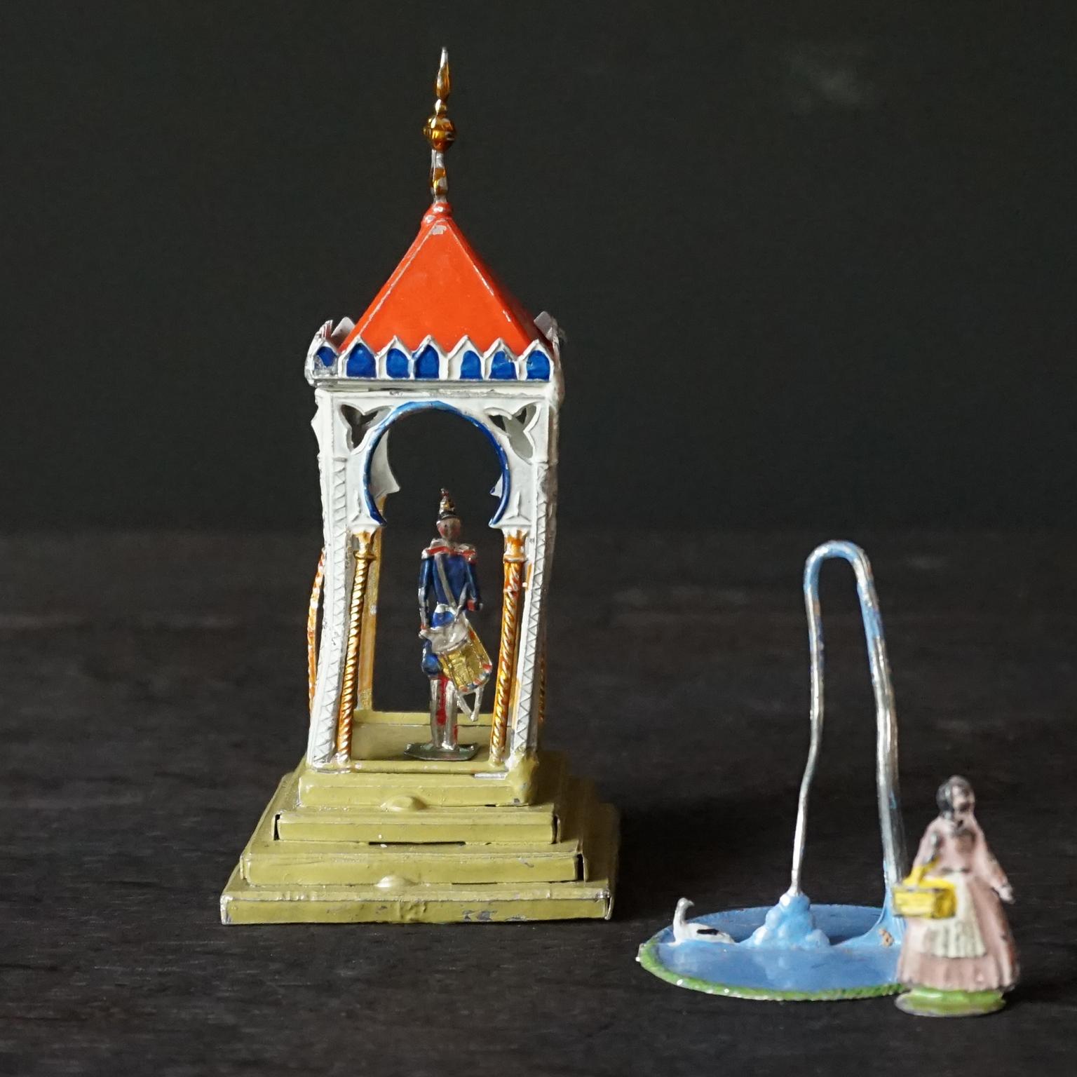 Kollektion 1900er Edwardianische Miniatur-Tin-Spielzeuge Bauern Tiere Menschen und Parkbäume im Angebot 8