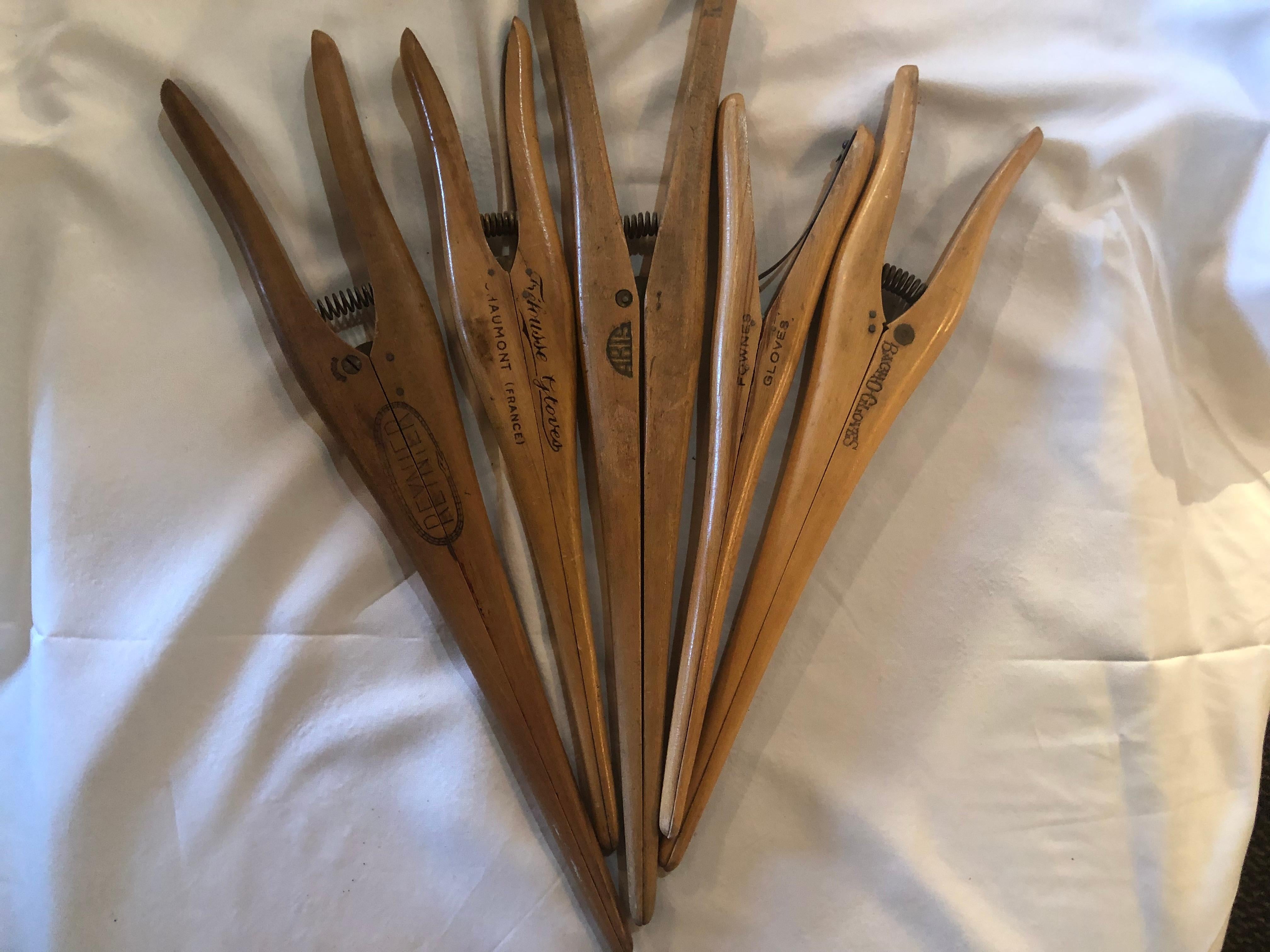 Collection 24 Wooden and Colored Antique Glove Stretchers Assorted Manufacturers In Fair Condition In Stamford, CT