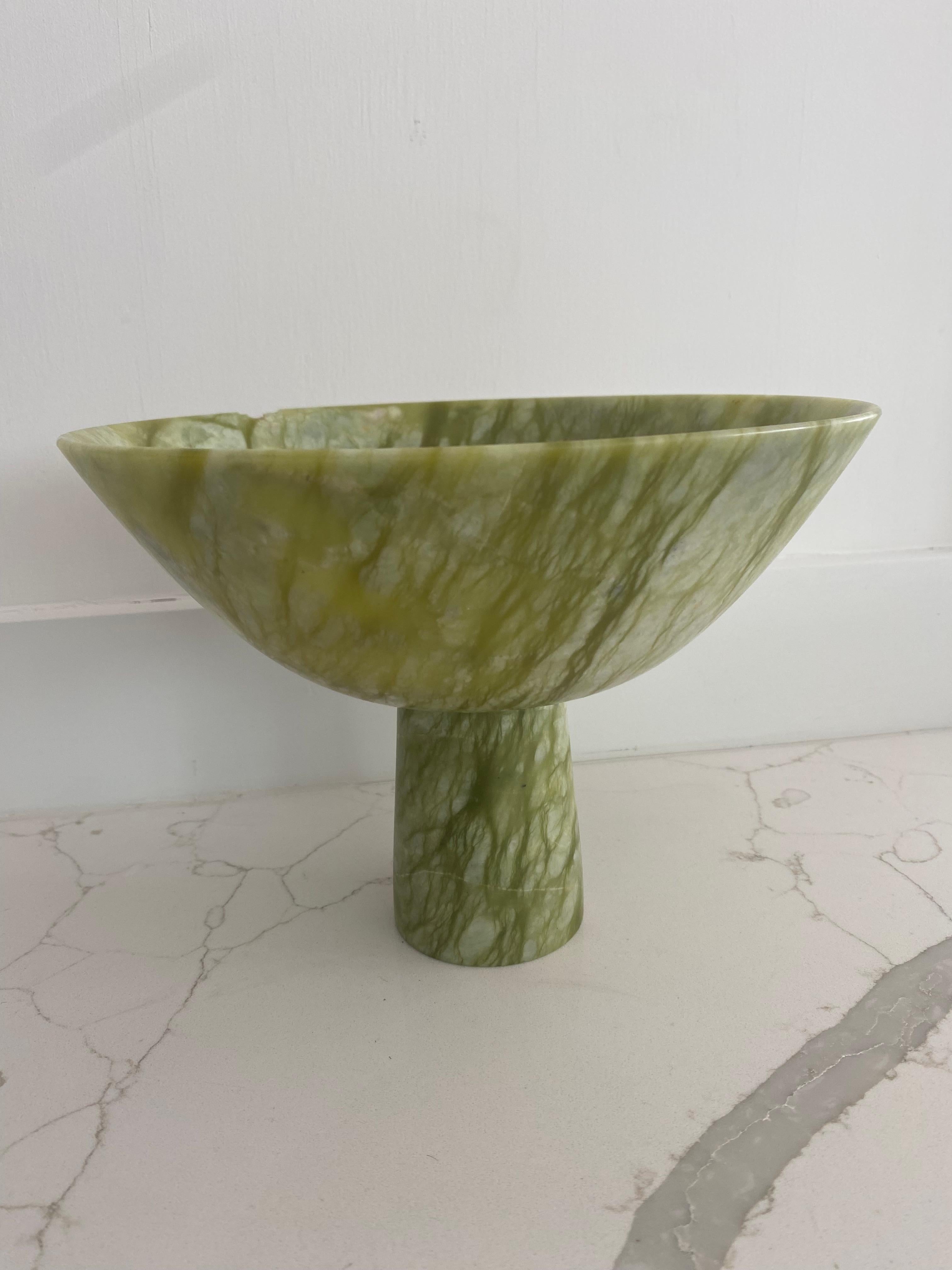 Collection 5 jade? stone Chinese bowls green veined modern shapes  In Good Condition For Sale In Bridgehampton, NY